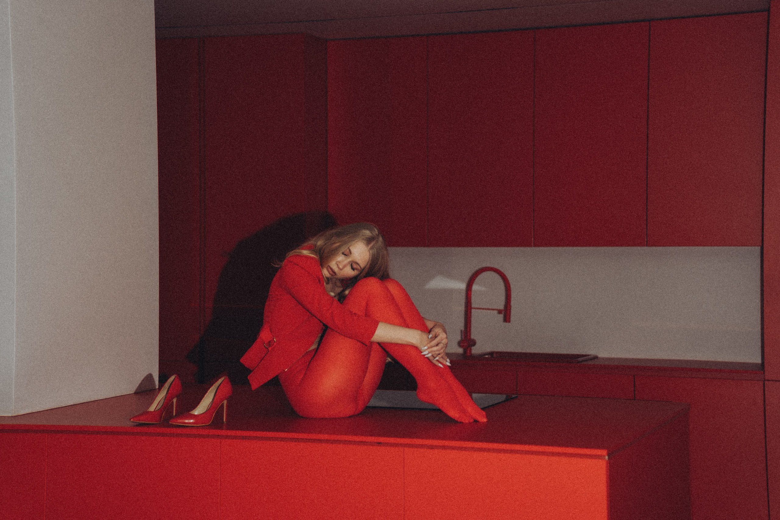 ФОТОСЕССИЯ К НОВОМУ ГОДУ В СТУДИИ С ЕЛОЧКОЙ КРАСИВЫЙ ОБРАЗ. Профессиональный фотограф, Санкт-Петербург — Виктория Богомолова