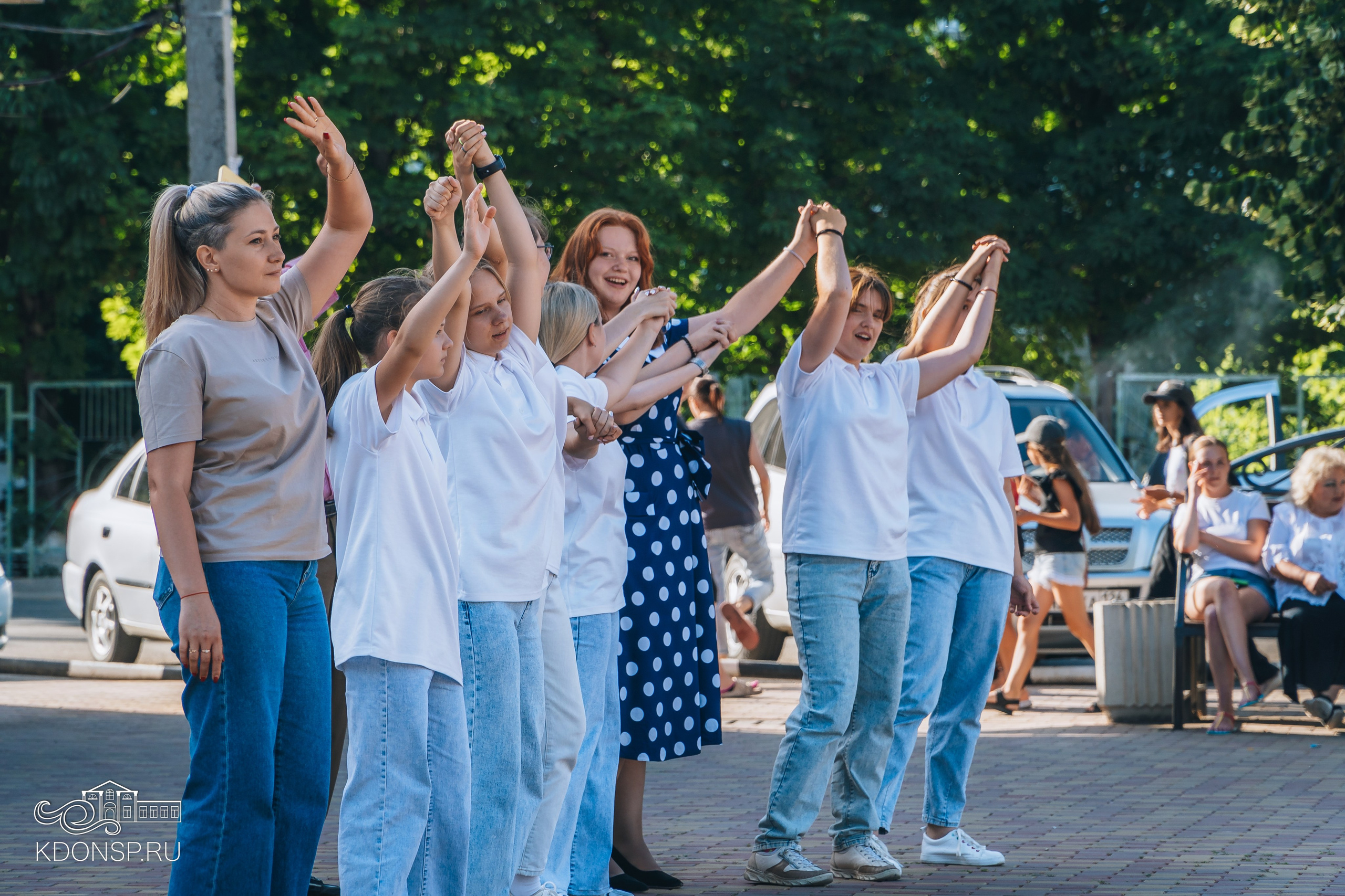 Концертная программа «Жить здорово». Новотитаровский Дом культуры