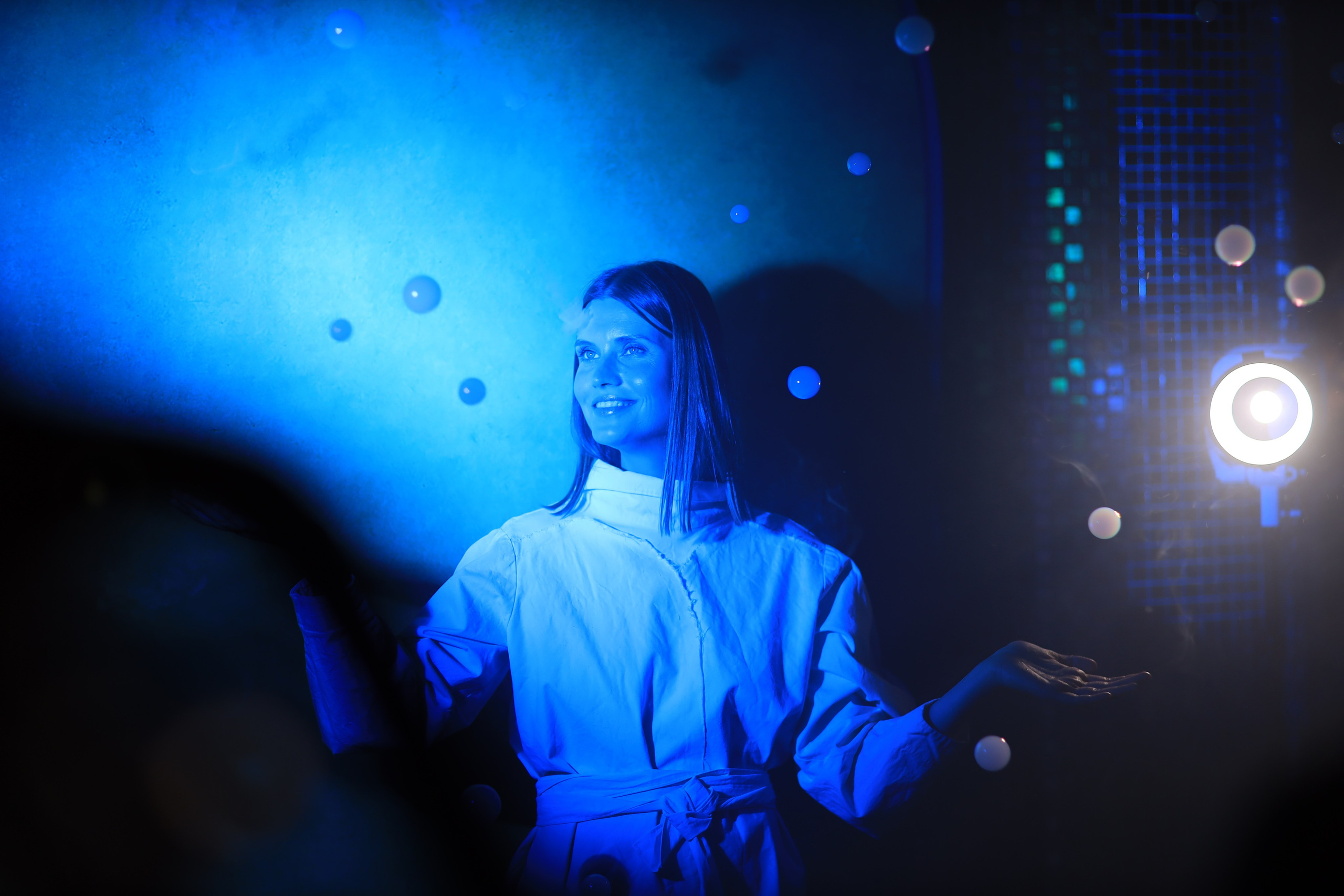 Неон и дым. Съемка в студии под ваш запрос, студийные съемки, фотографии архитектурных объектов — Александр Евстигнеев — фотограф Москва