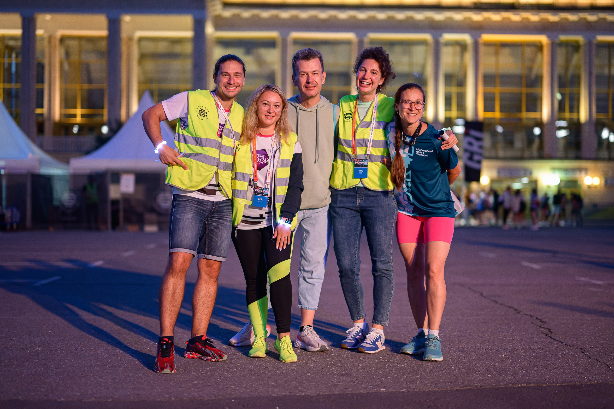 Ночной забег 2024. Репортажный фотограф Сергей Квартальнов