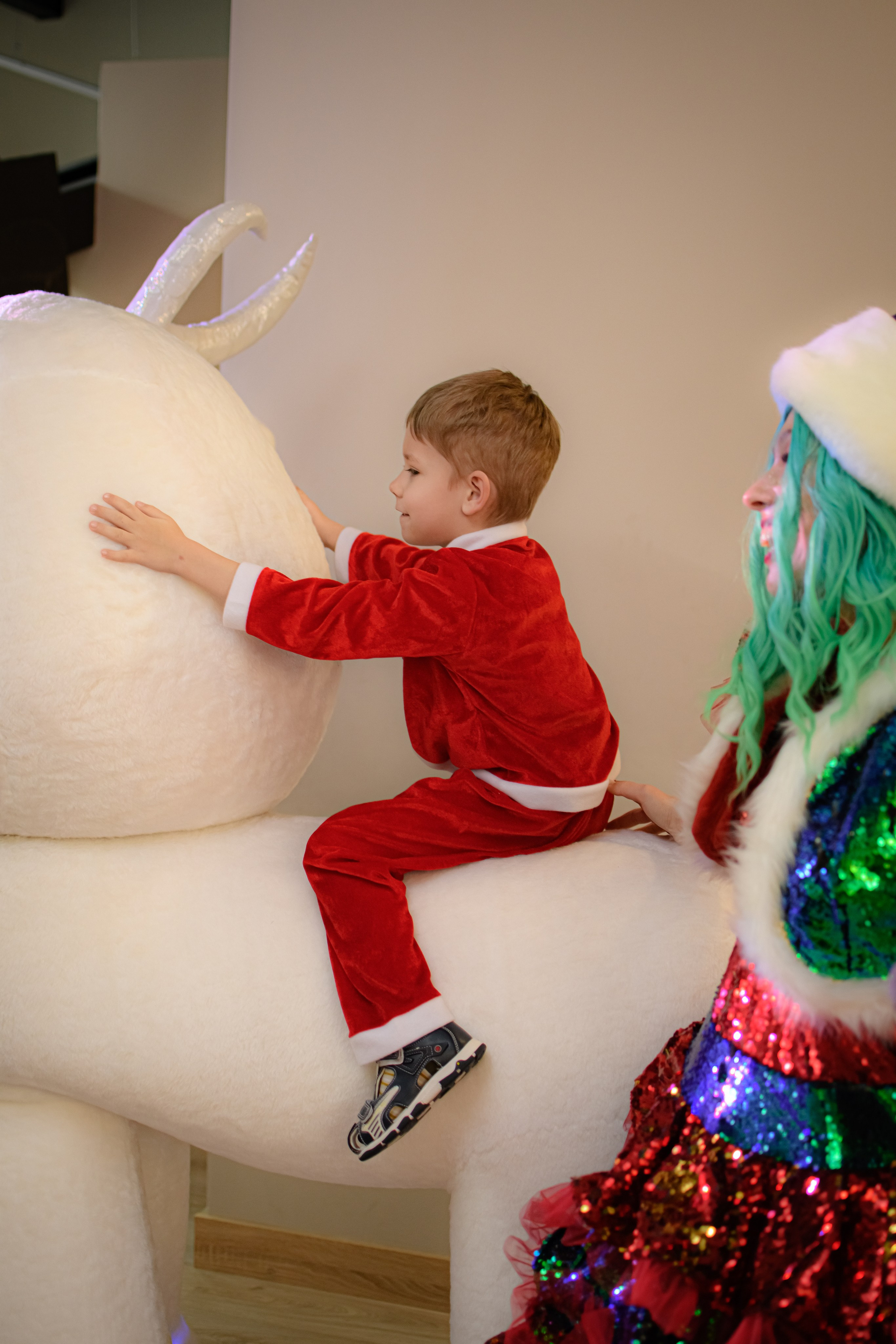 HAPPY NEW YEAR. Photokarish