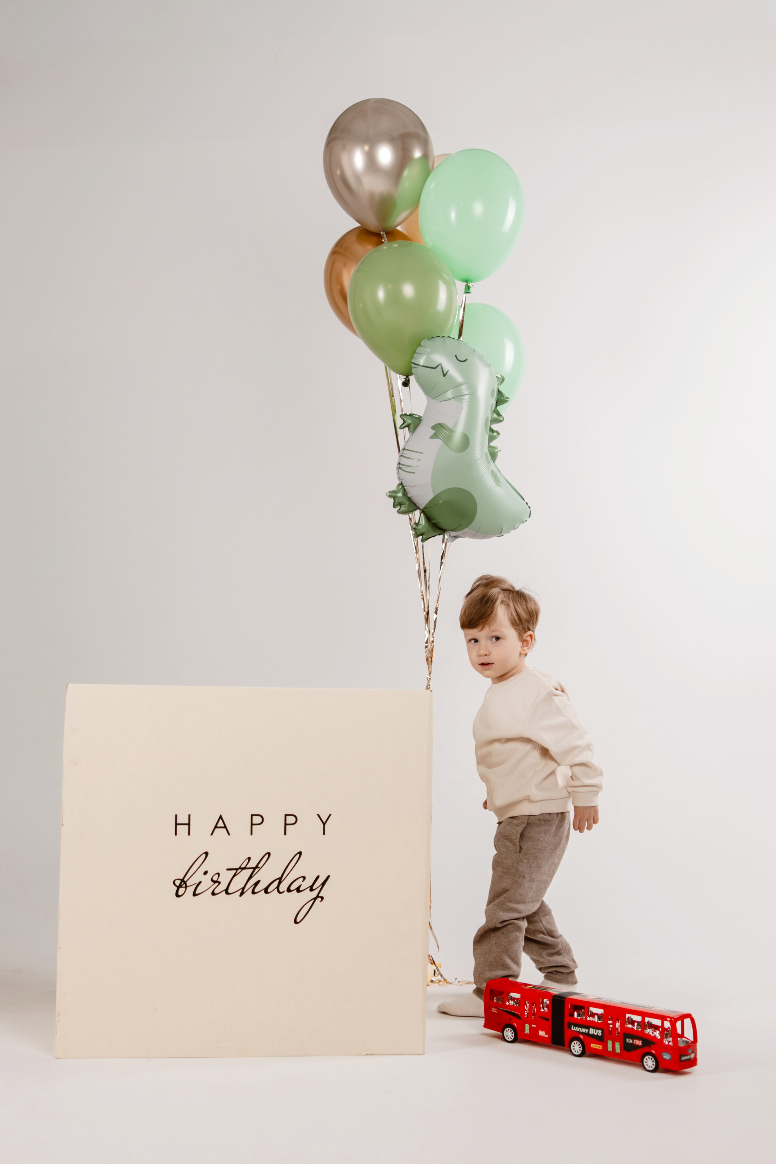 Gallery. Wow box balloon. poklon kutije za balone. boxes for balloons. veloprodaja i maloprodaja