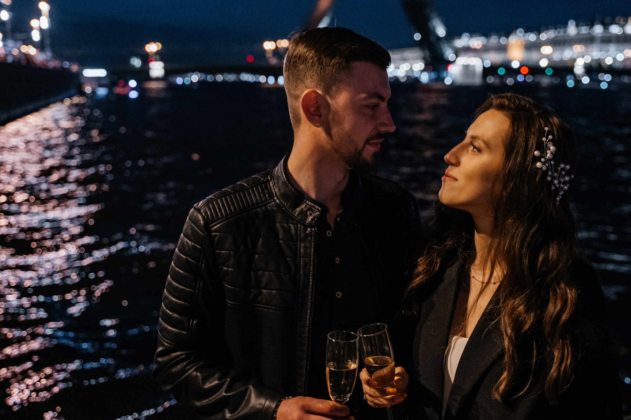 Love story «Night Petersburg». Свадебные фотограф и видеограф Наталья и Анатолий Новиковы СПб