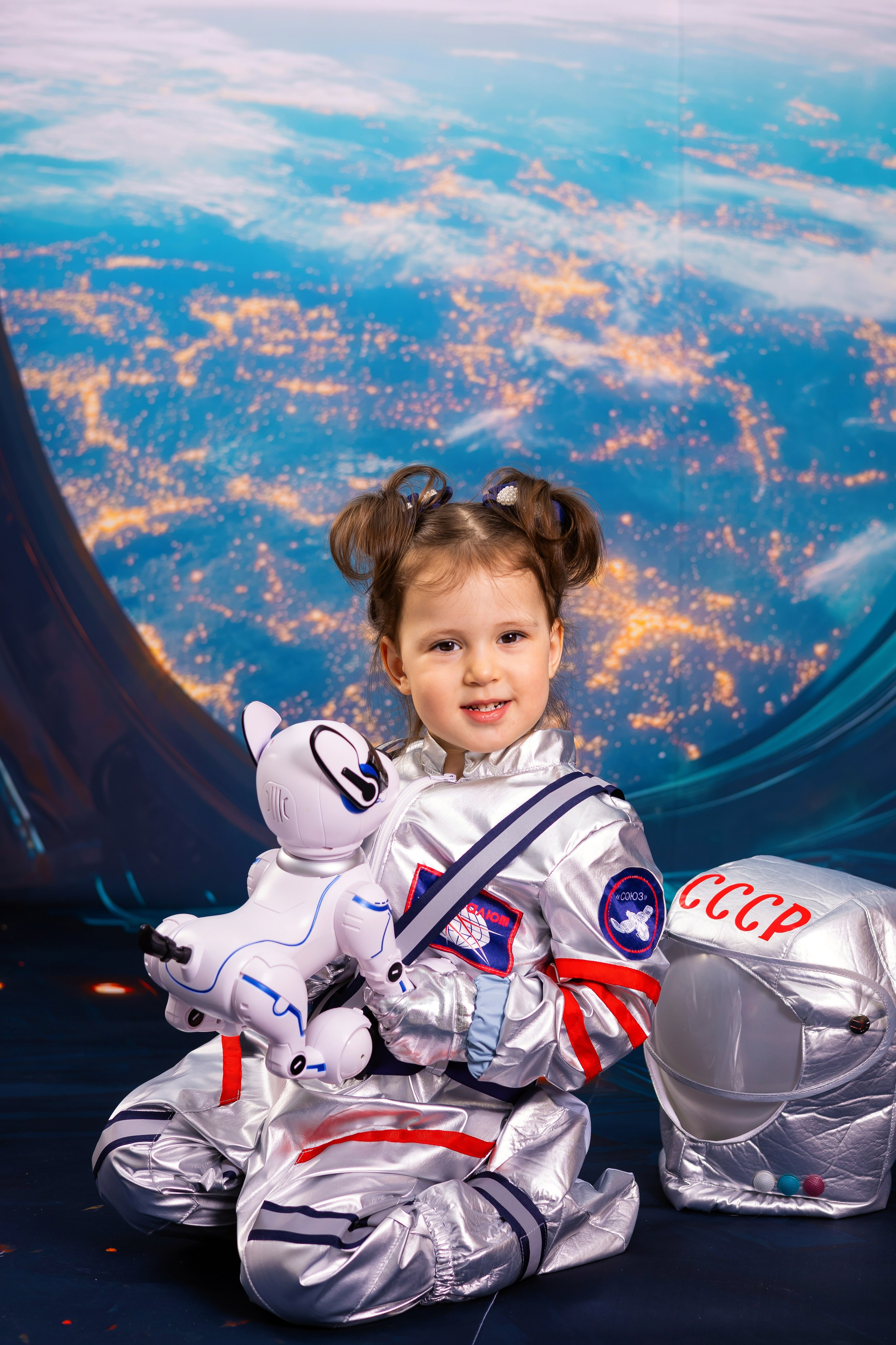 Космос. Выпускные альбомы. Фотостудия «Олеся»