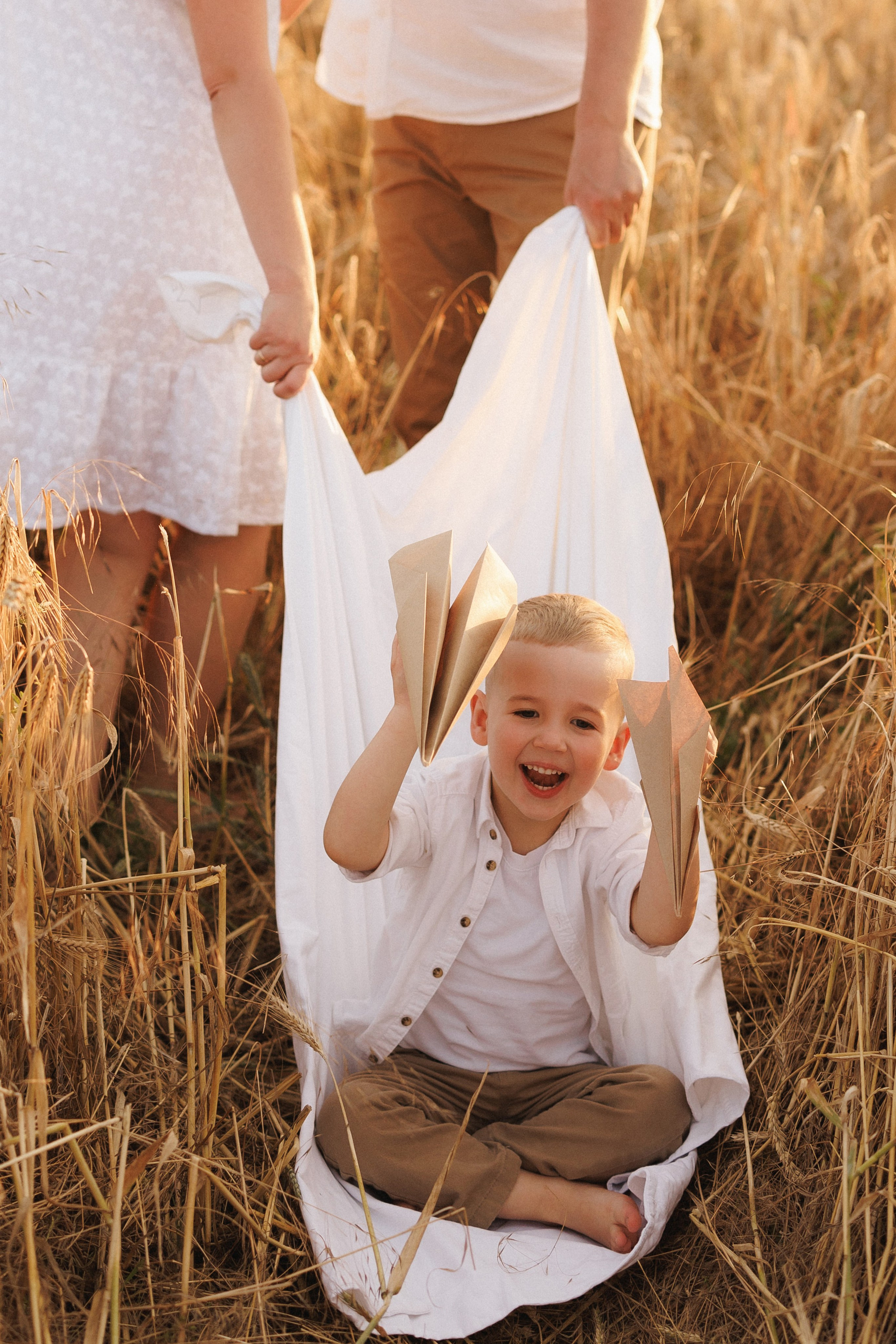 Пшеничное поле, семьи. Семейный и детский фотограф в Краснодаре Анна Трашкова