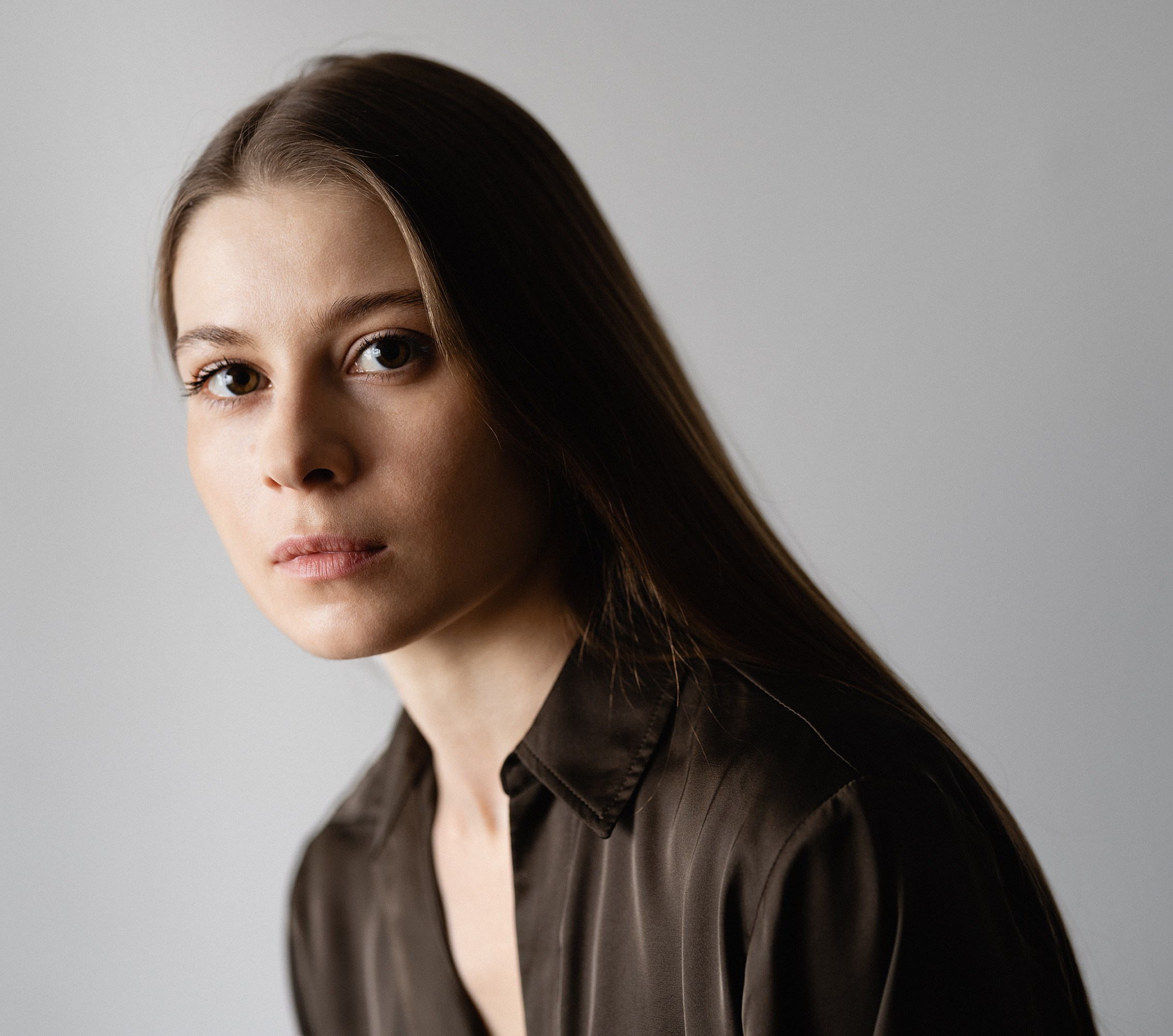 Елена Кузнецова - актриса. Искренний портрет в студии. Фотограф: Андрей Троицкий