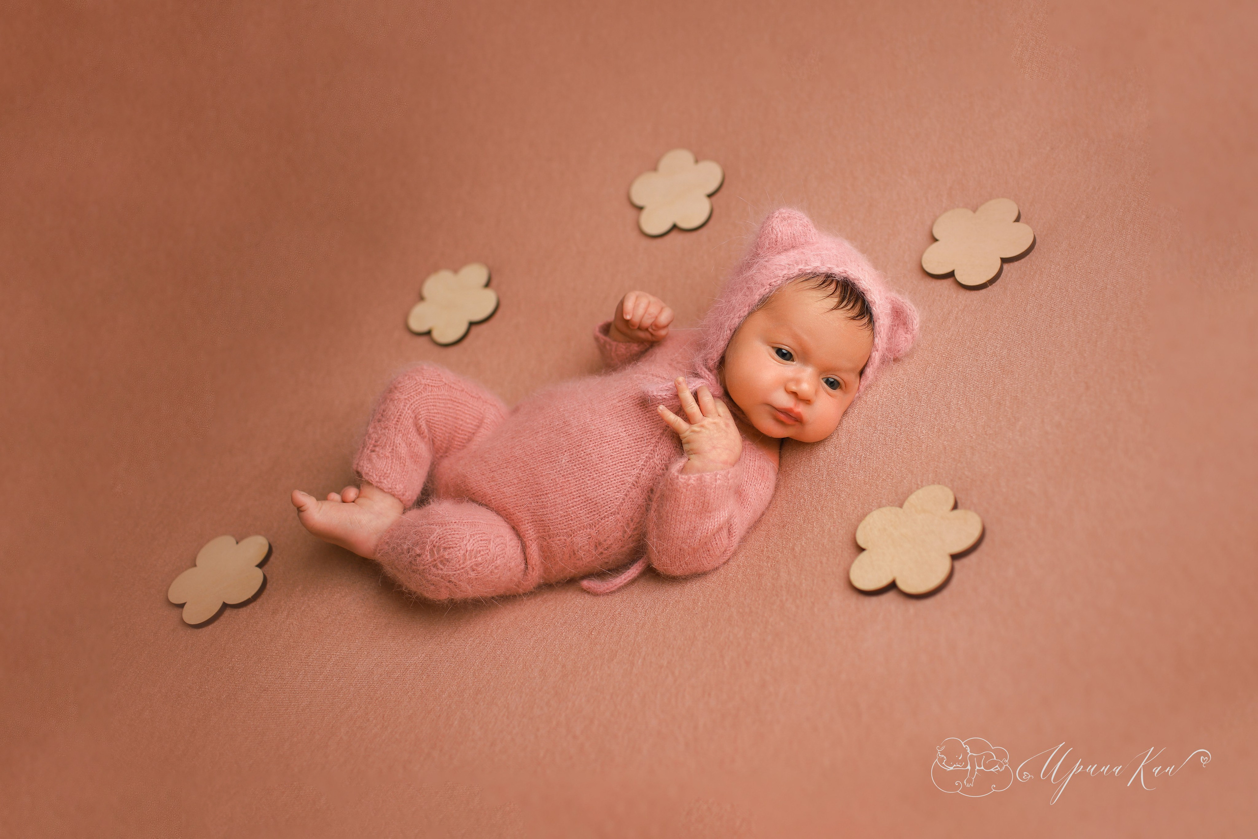 Мини съемка новорожденные девочки. Ирина Кан Фотограф новорожденных в Екатеринбурге