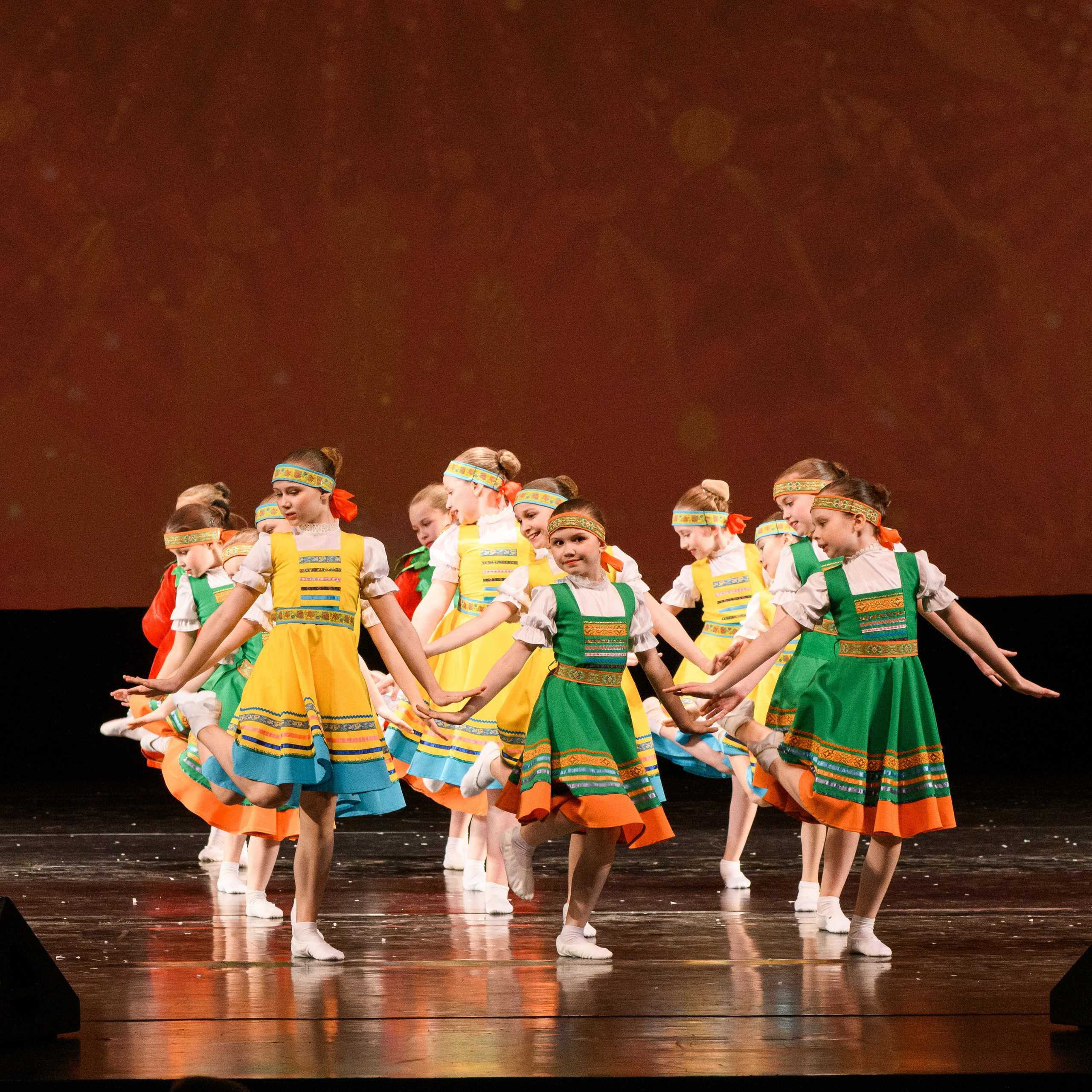 23 апреля, часть 2, БКЗ Октябрьский, г. Санкт-Петербург. Золотое яблочко