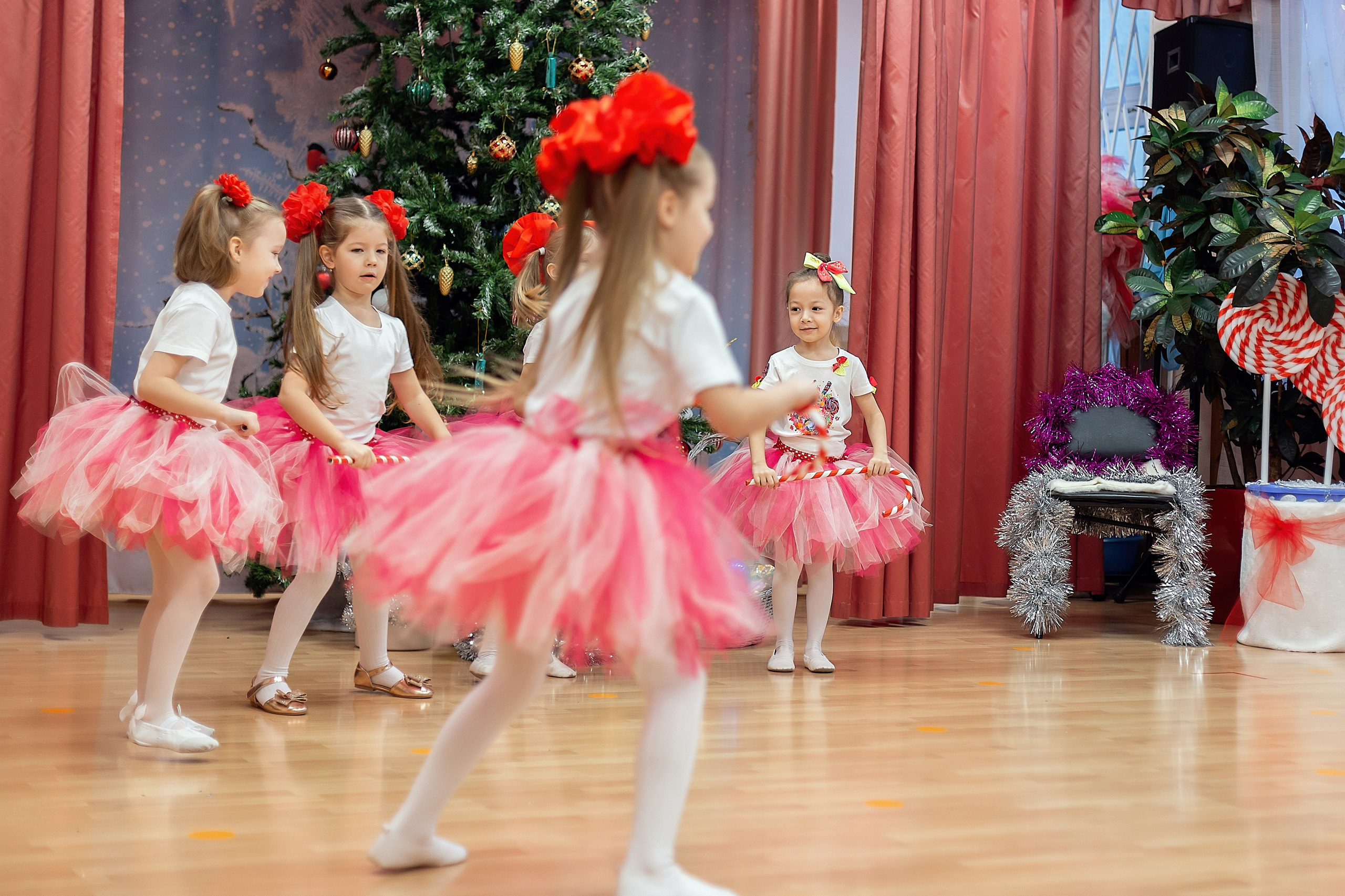 Утренник_"Карамельная фабрика» 2024. Семейный фотограф в Санкт-Петербурге