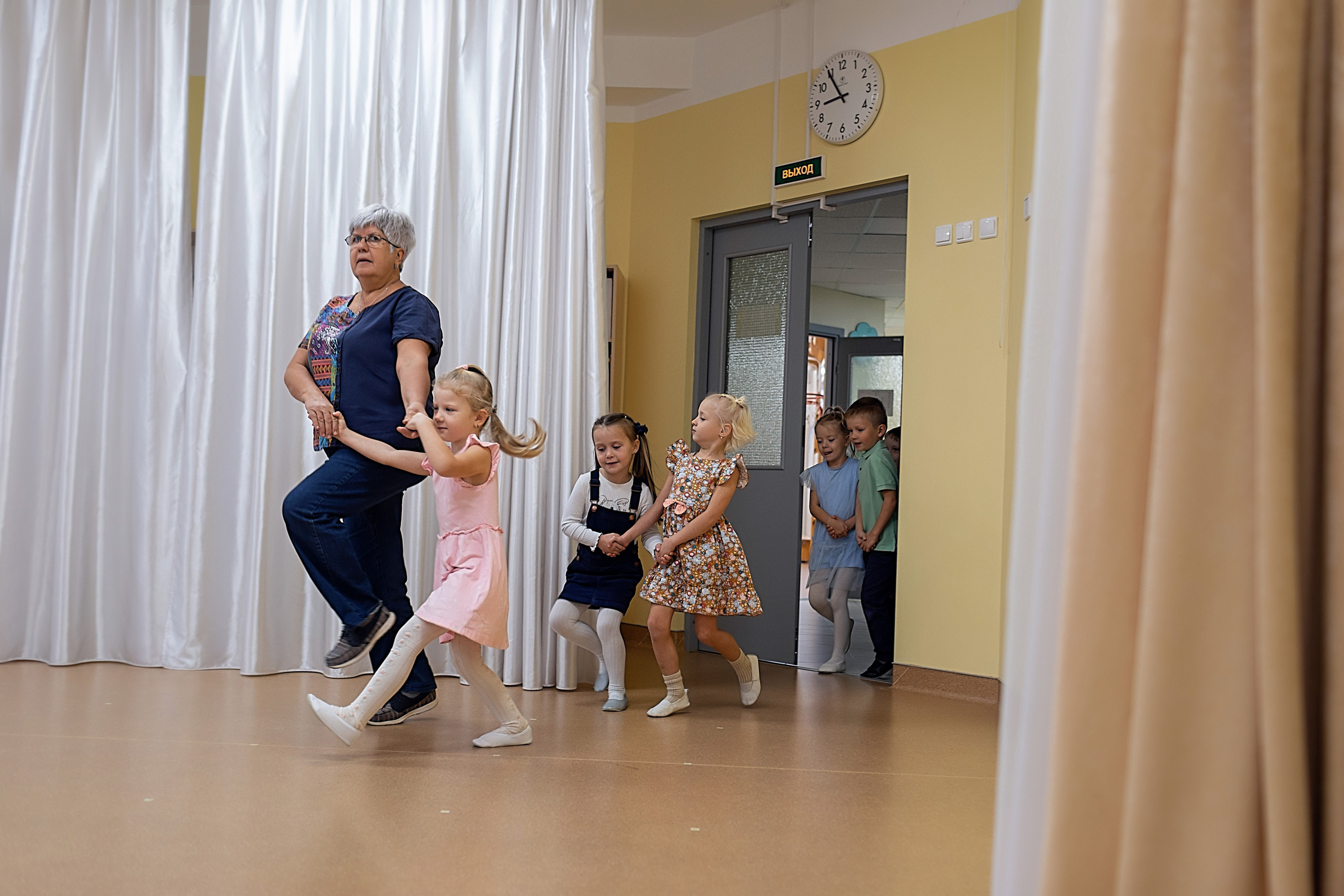 Старшая группа_день в саду_2024. Семейный фотограф в Санкт-Петербурге