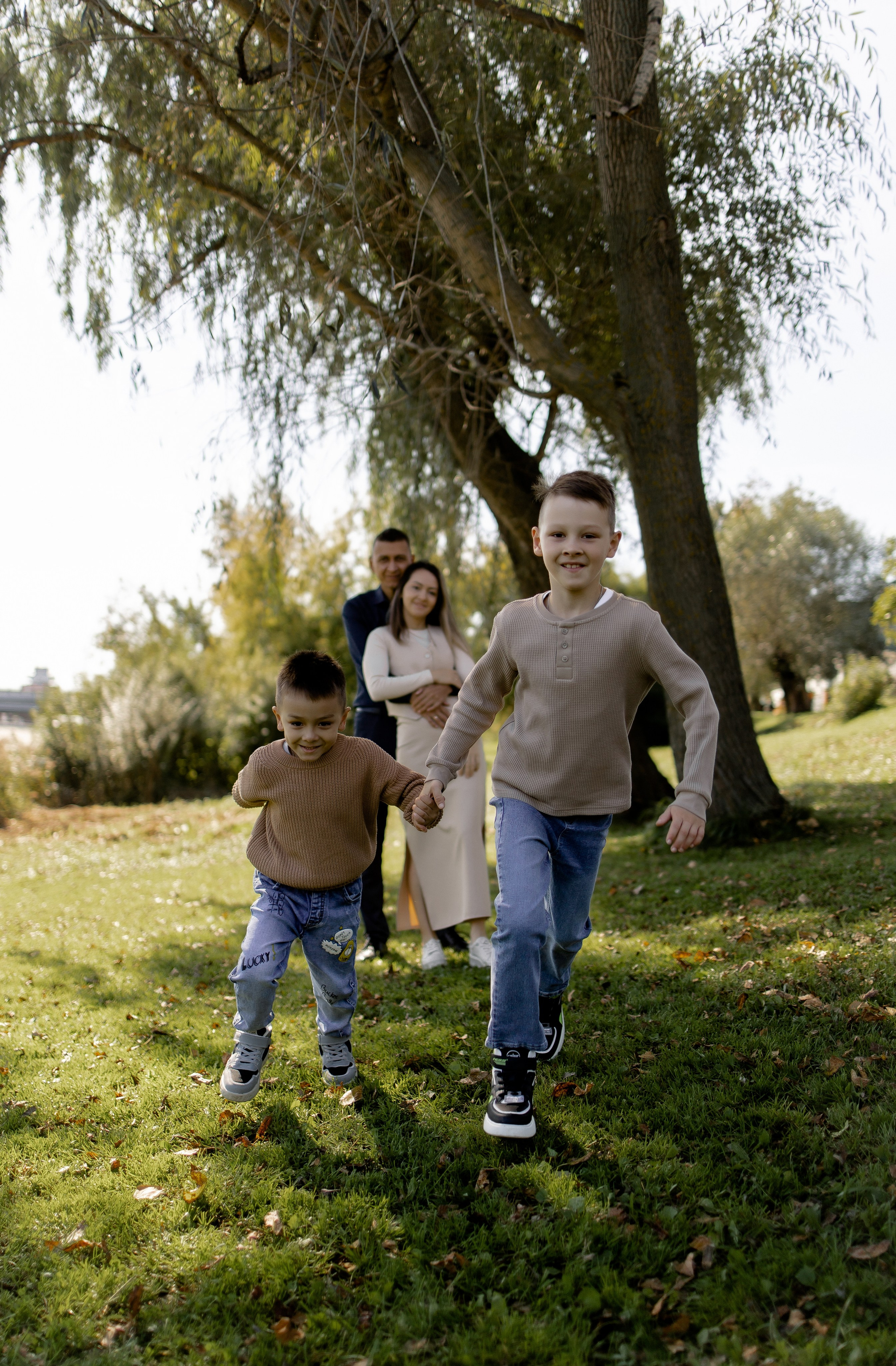Марианна и Андрей, и их прекрасные сыновья