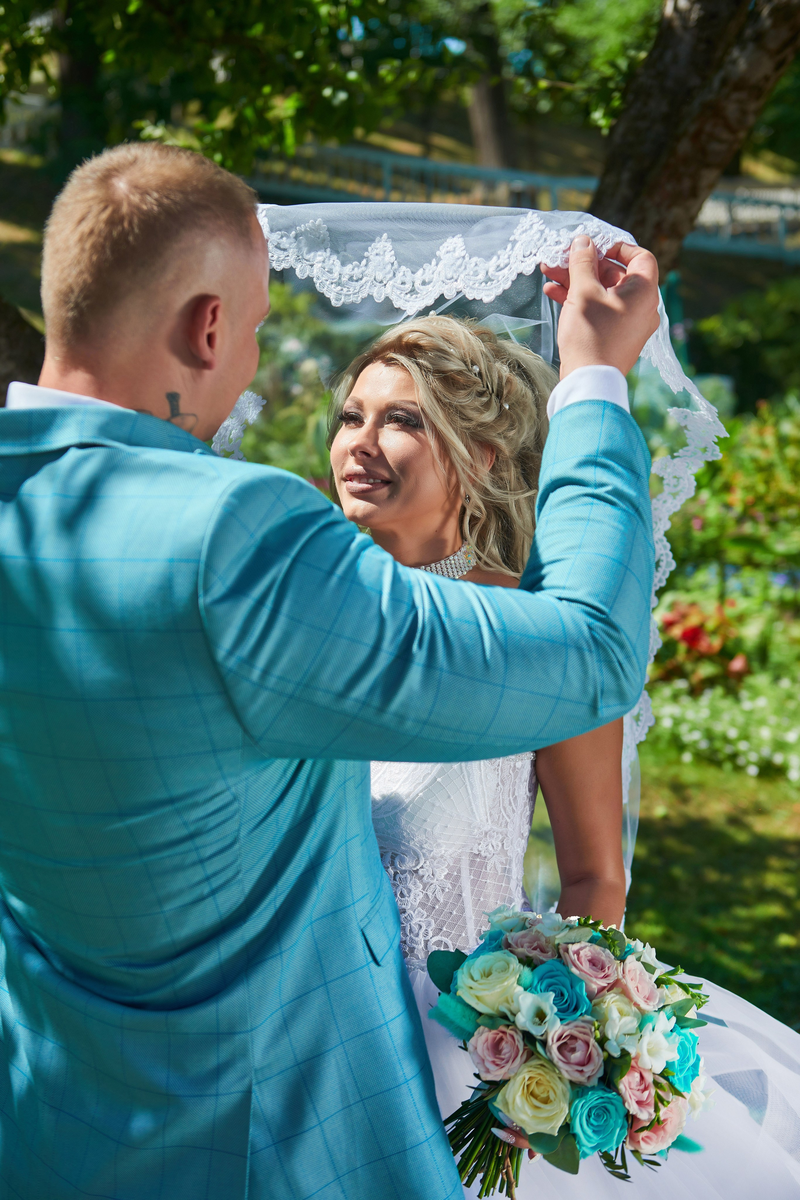 Свадебная прогулка в Петергофе. Портретный, семейный и свадебный фотограф в Санкт-Петербурге и в Пушкине Ширяев Денис