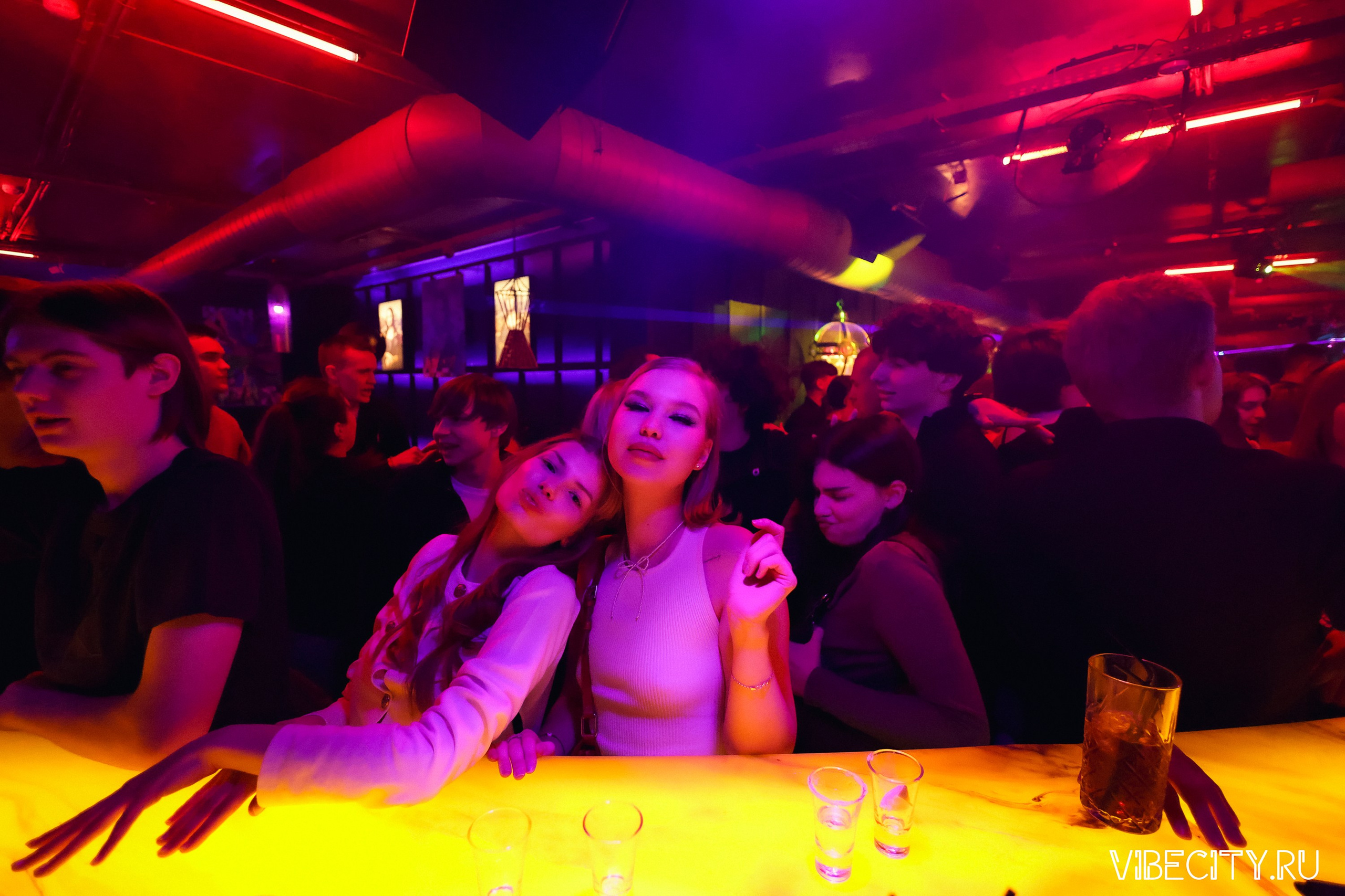 DOUBLE U. VIBECITY.RU Вайб Сити Ру Фоторепортажи Фотоотчеты Калининград