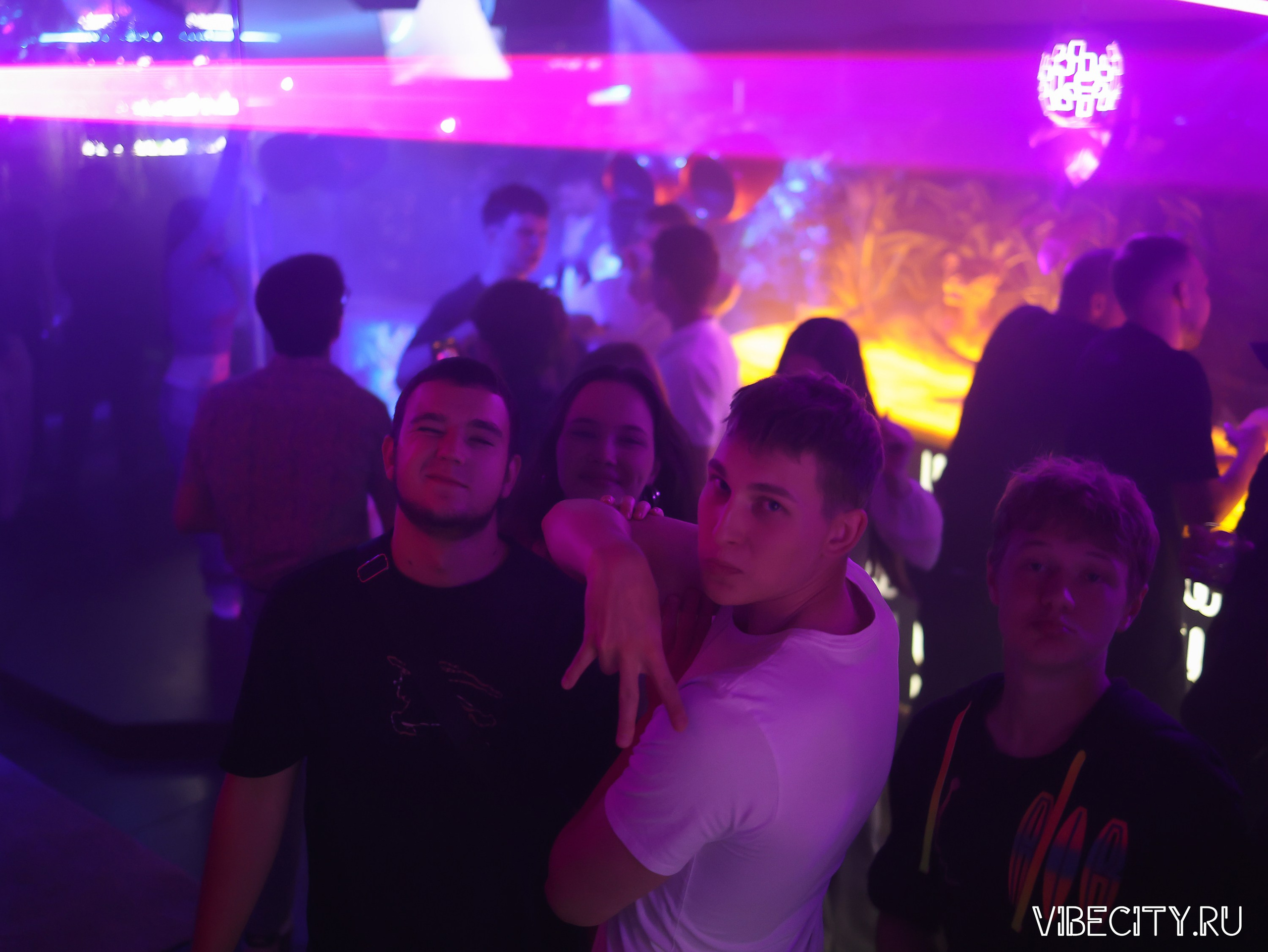 DOUBLE U. VIBECITY.RU Вайб Сити Ру Фоторепортажи Фотоотчеты Калининград