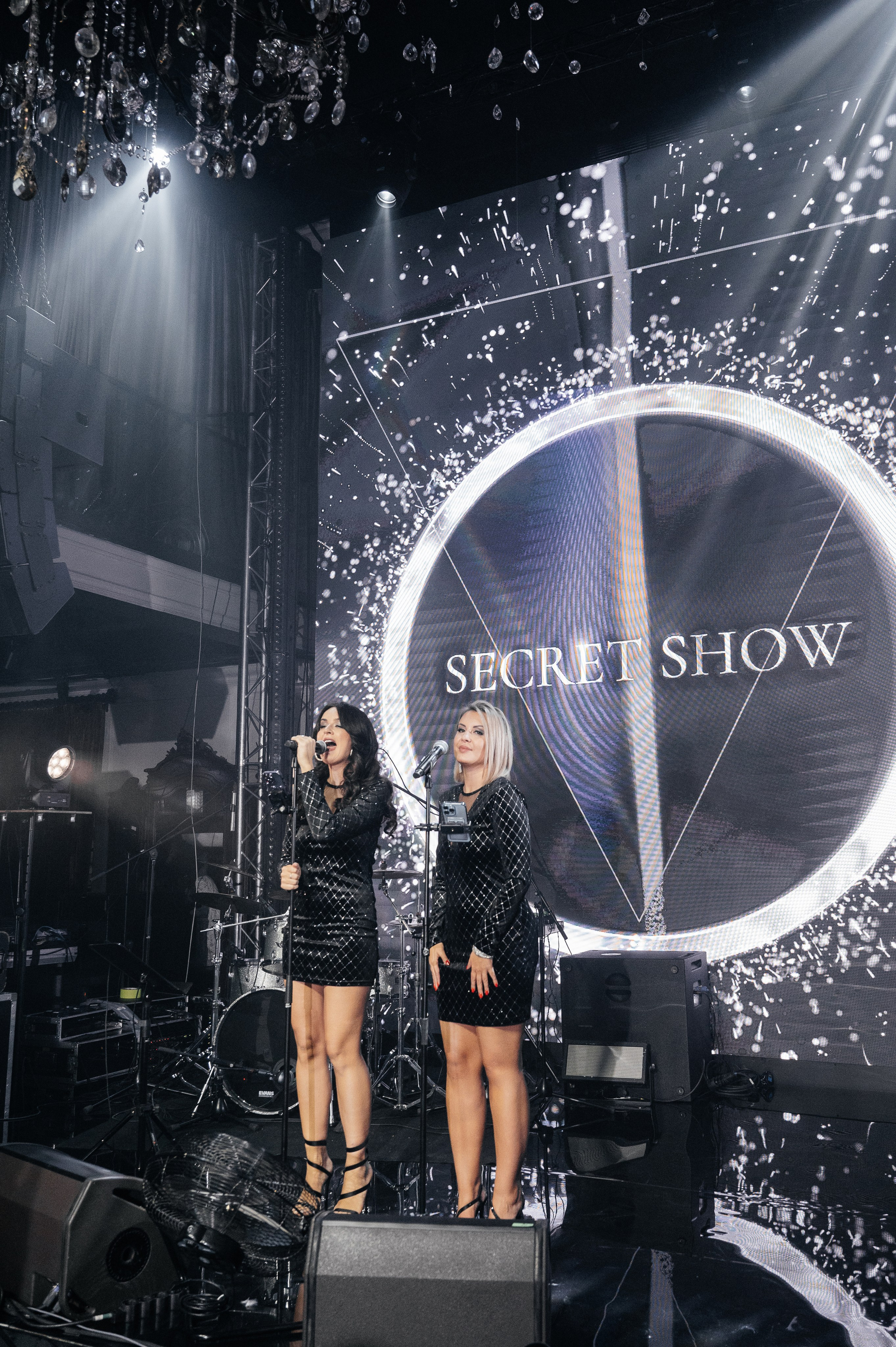 SECRET SHOW. Wedding photographer in Moscow and around the world Andrey Medvednikov