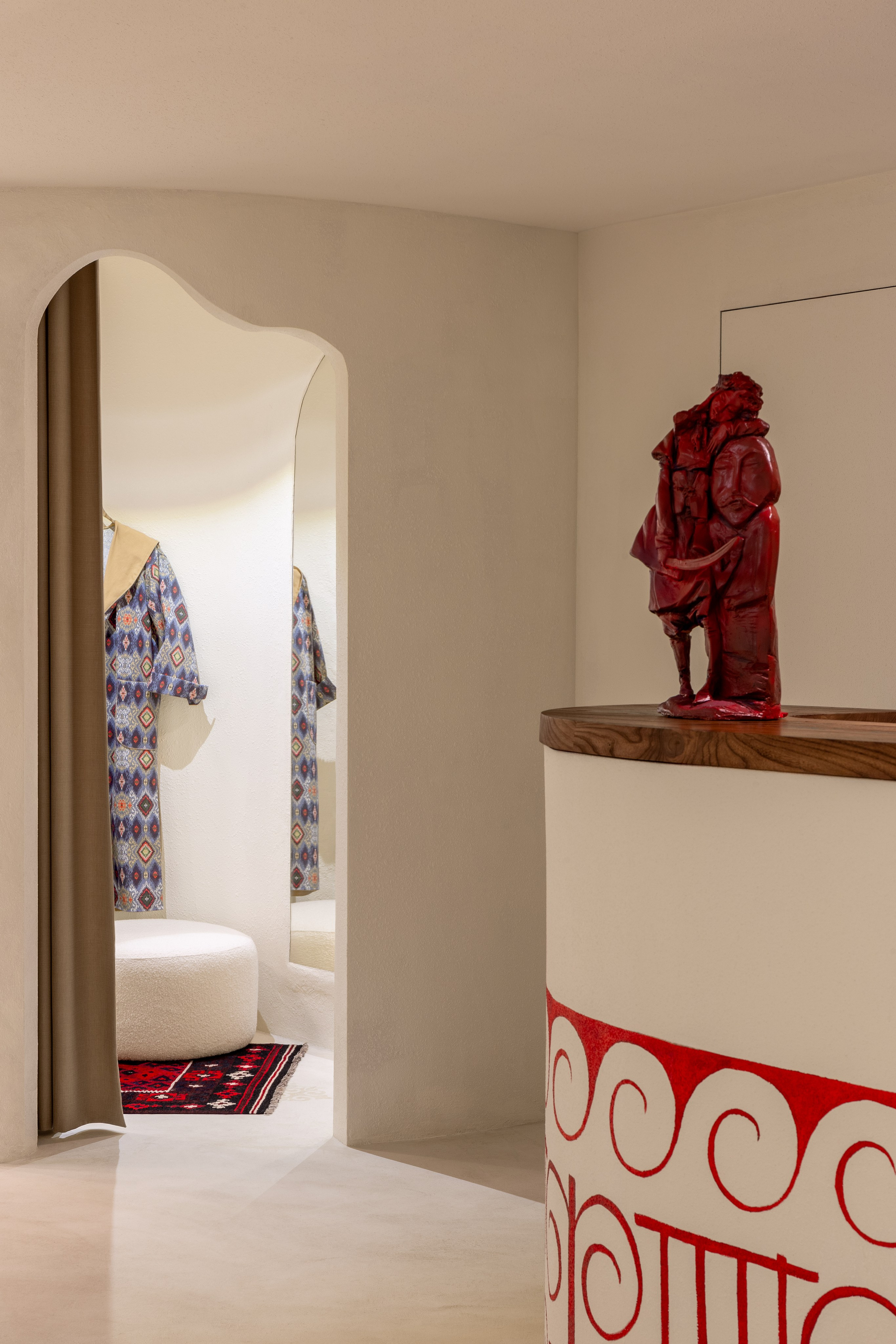 Интерьерная фотосъёмка бутика «Dala» в Астане. Roman Yakunin — interior photographer in Almaty, Kazakhstan