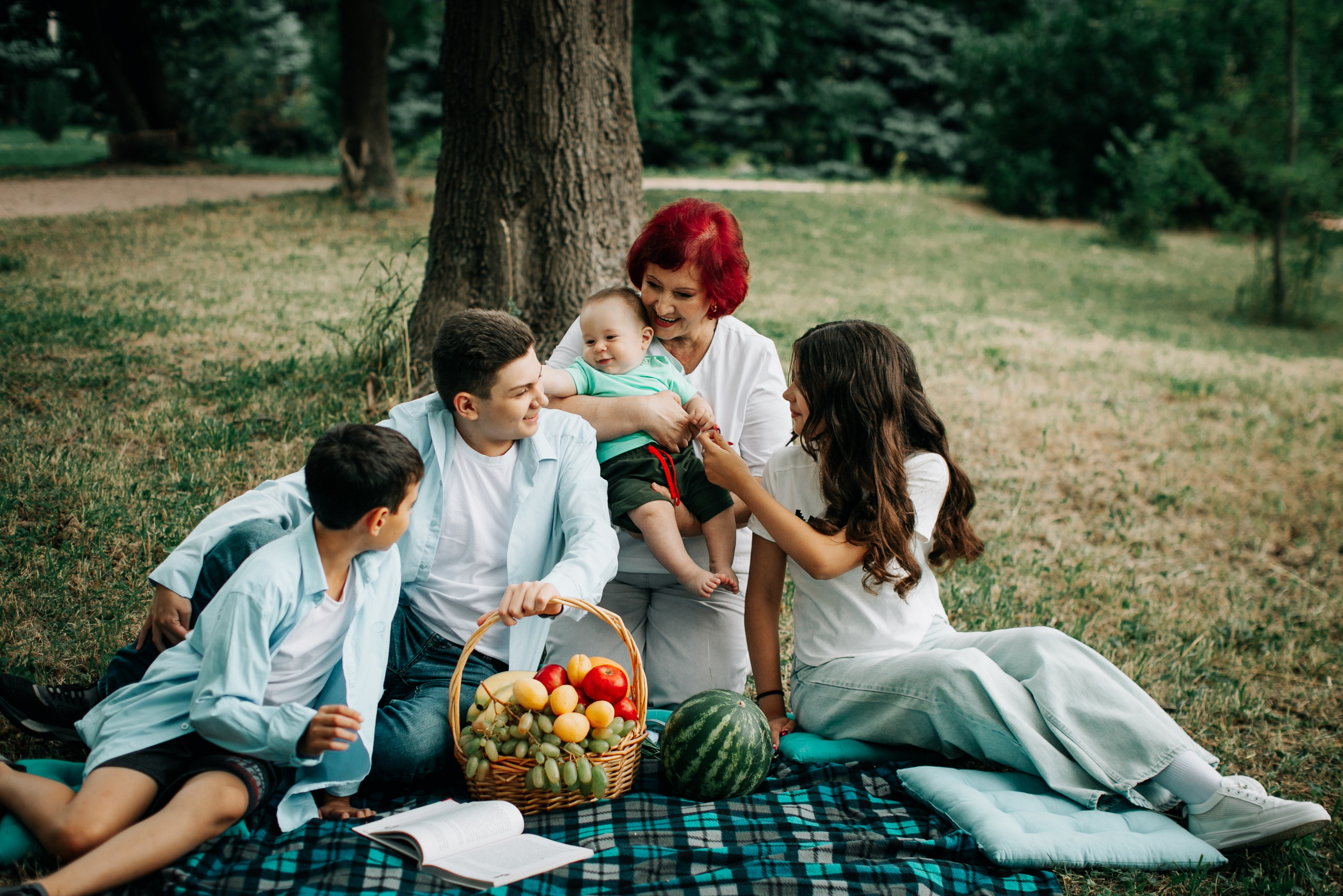 Семейная фотосессия в парке. Фотограф в Крыму