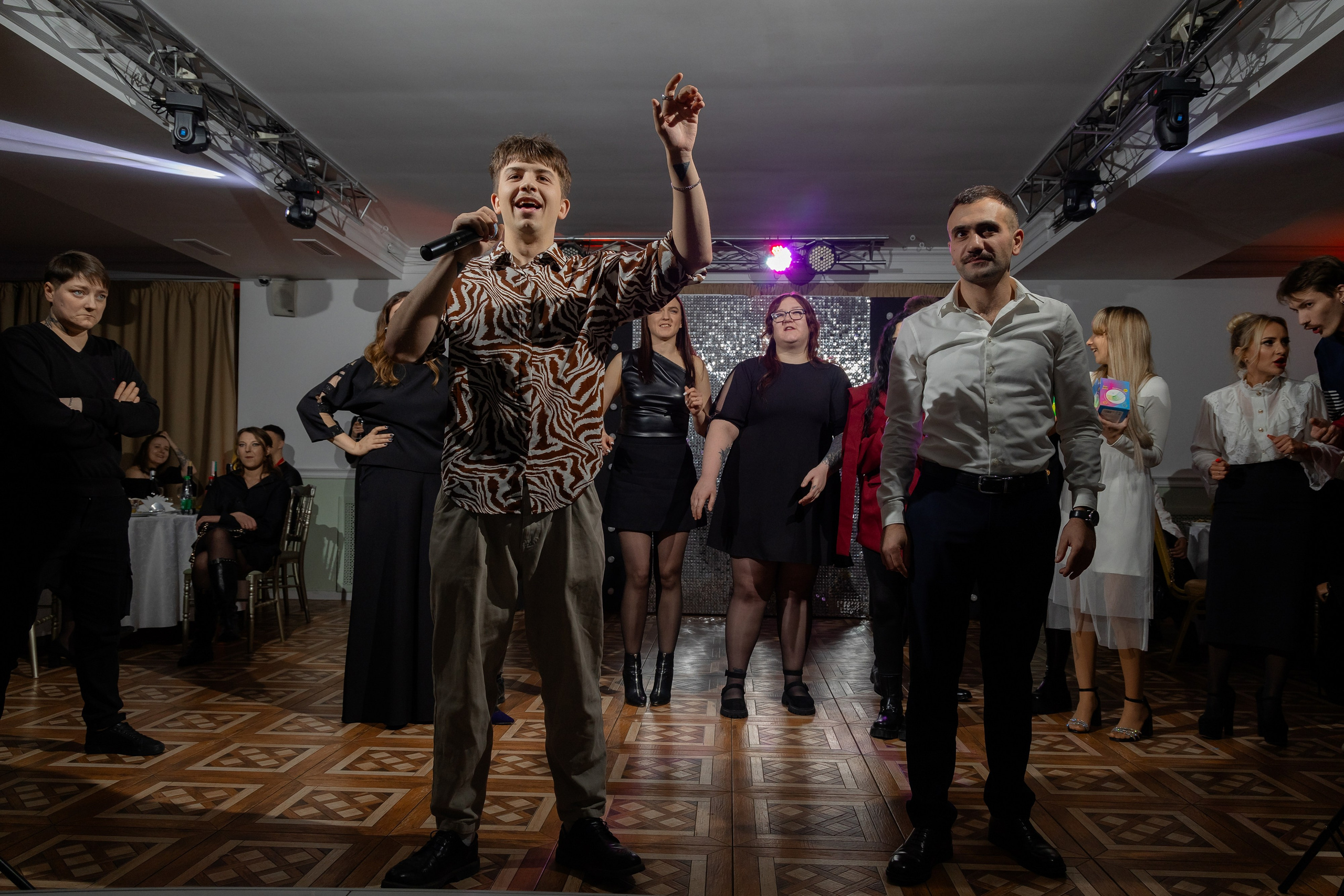 Корпоративная фотосъемка для кафе GARAGE | Новый год 2025 | Минск. Свадебный фотограф в Минске/Беларуси Сергей Спиридонов