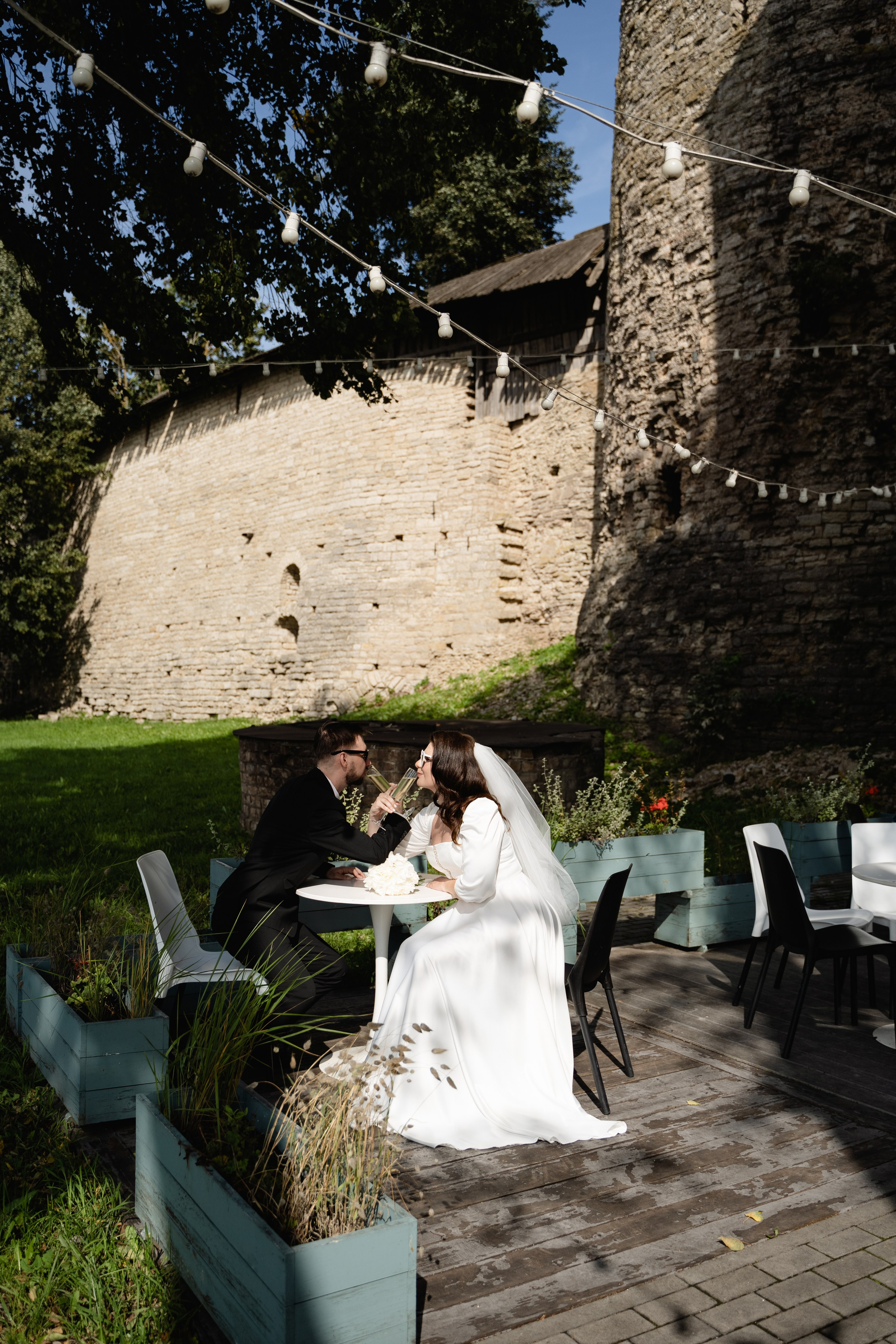 Свадебная фотосъемка в Пскове. Свадебный и семейный фотограф в Пскове и Острове Света Суворова