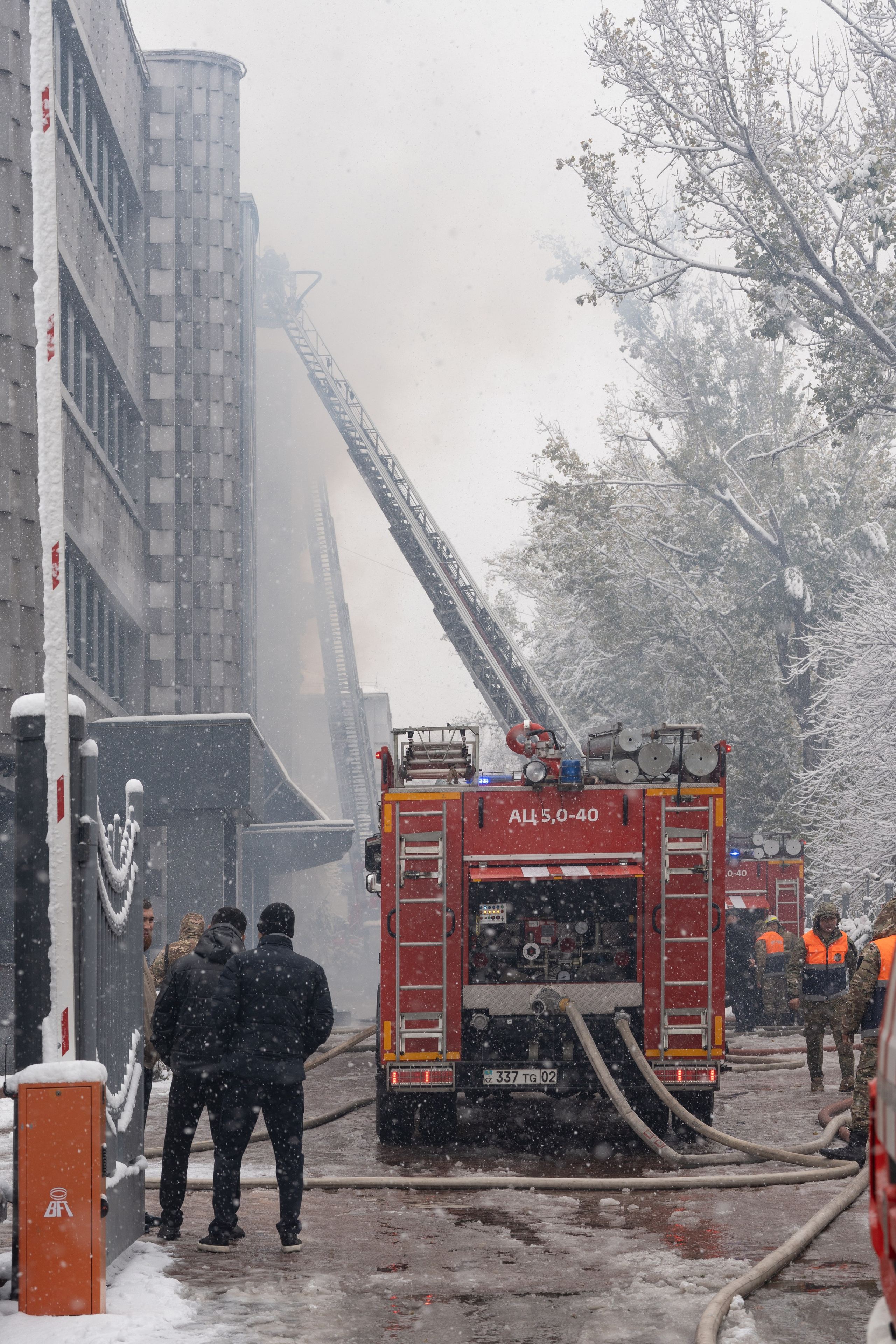 Тушение Пожара. Сайт Алматинского НЮ АРТ, будуар и фэшн фотографа Дениса Карпенко