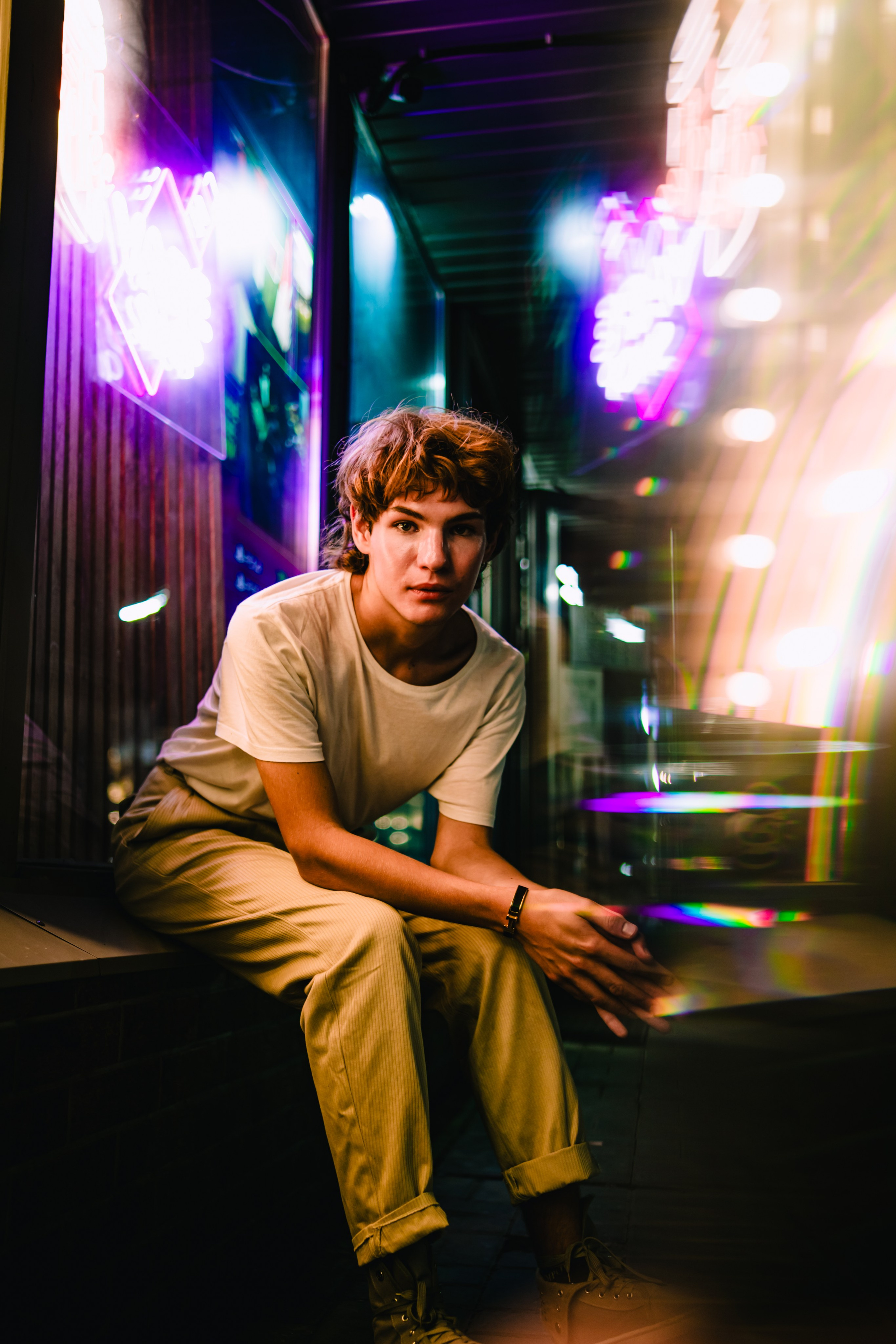 Глеб / EXTRA UNCONTROLLED BOKEH & Refraction of the Showcase. Felixtones