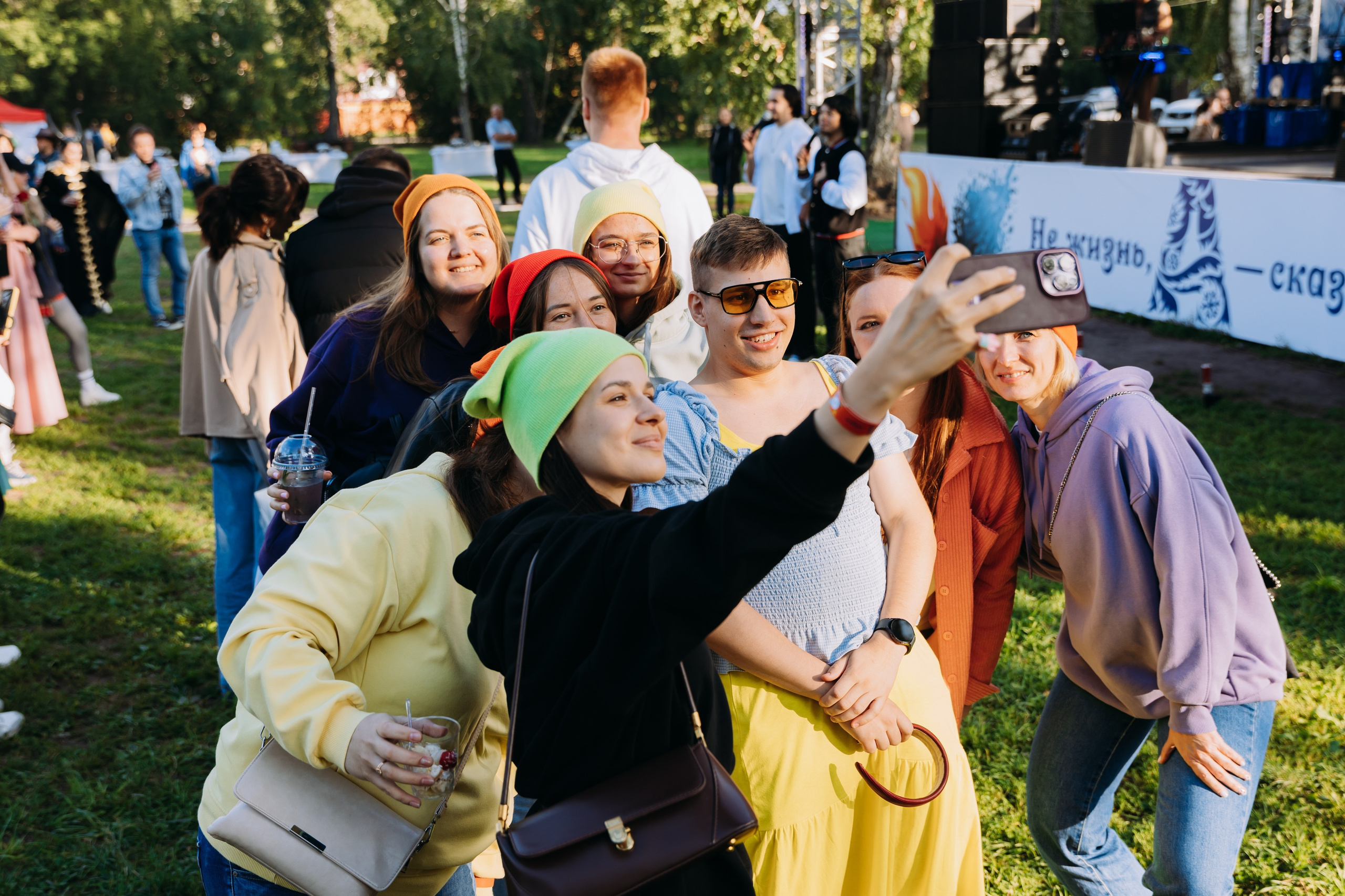 Алкогольная сибирская группа. Свадебный и репортажный фотограф в Омске. Червоткин Никита