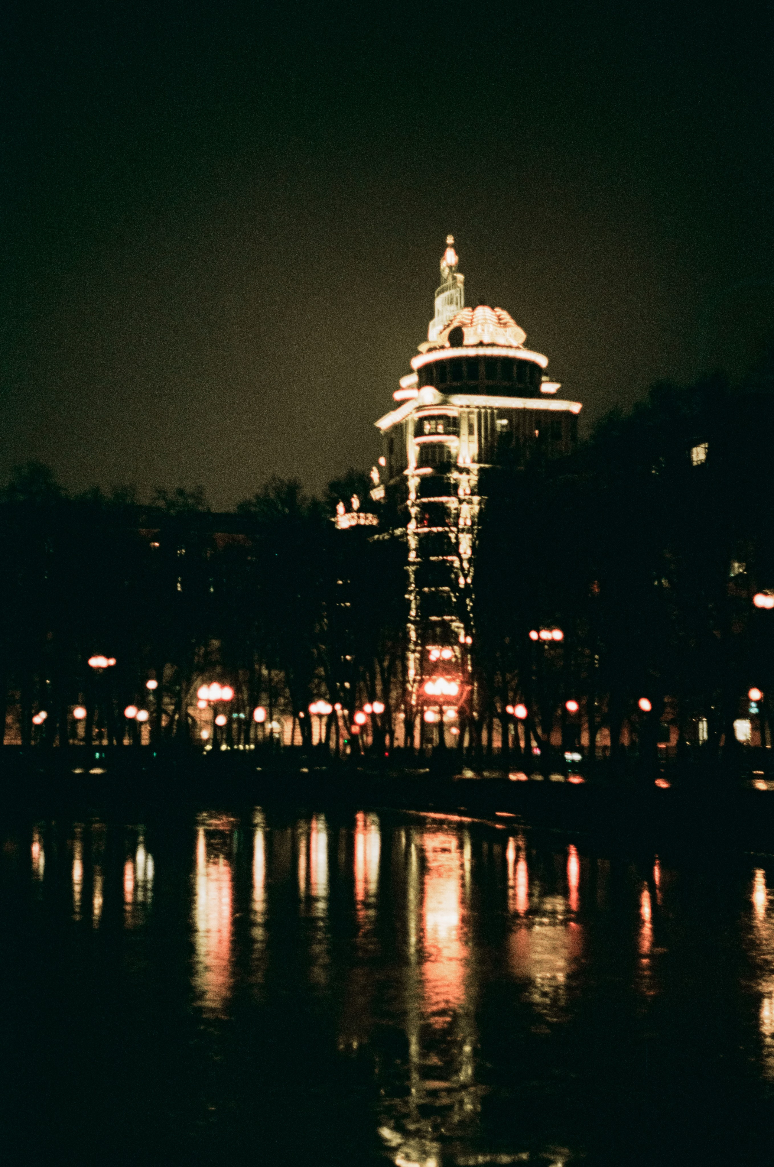 Спиридоновка, Малая Никитская, Большая Никитская, улицы вокруг Патриков / Pentax MZ-3 (2) — Retina-Xenon 50 mm f/1.9