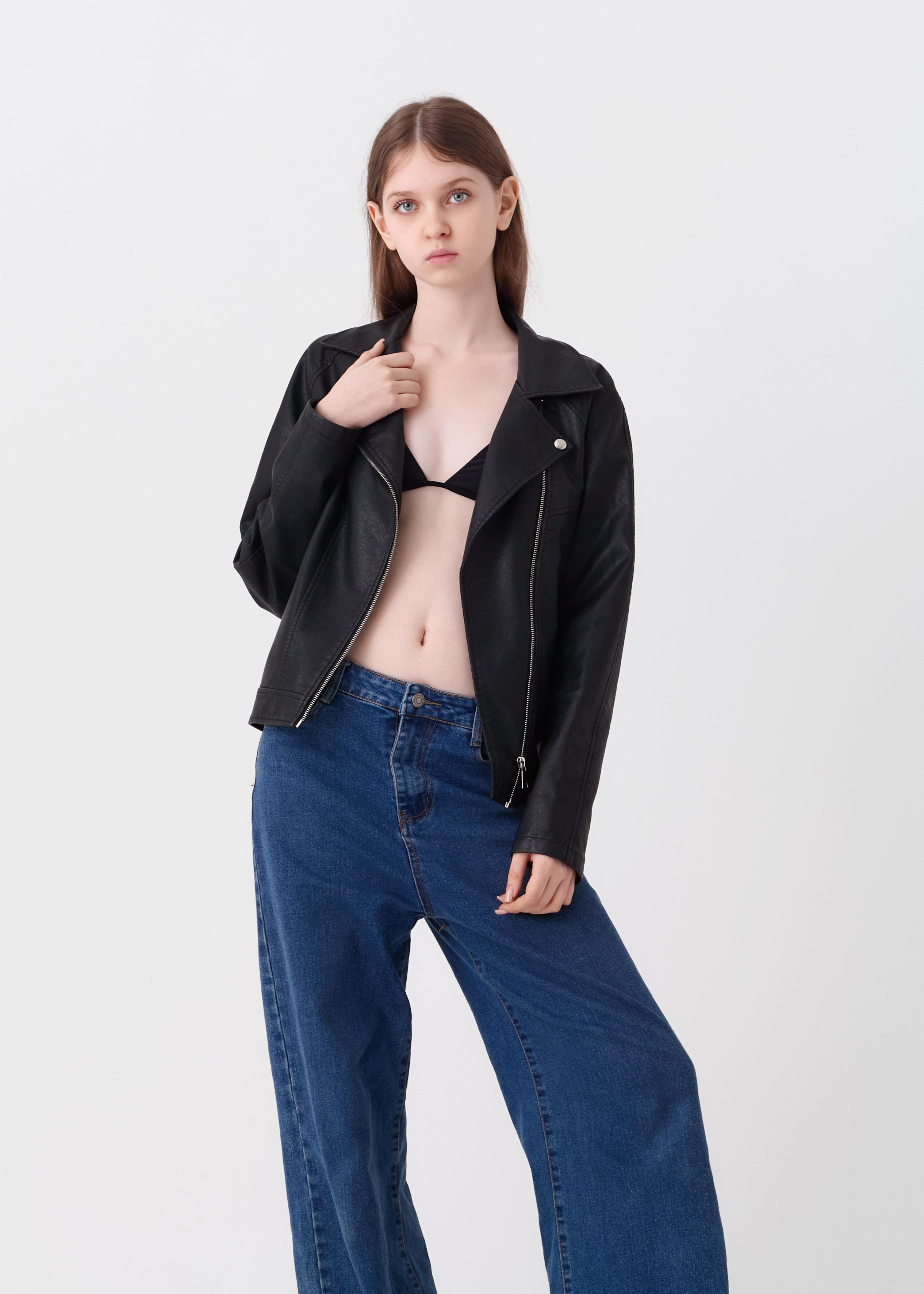 Модельные тесты для Ксении. Модельные тесты в Москве. Фотограф Вика Паршина