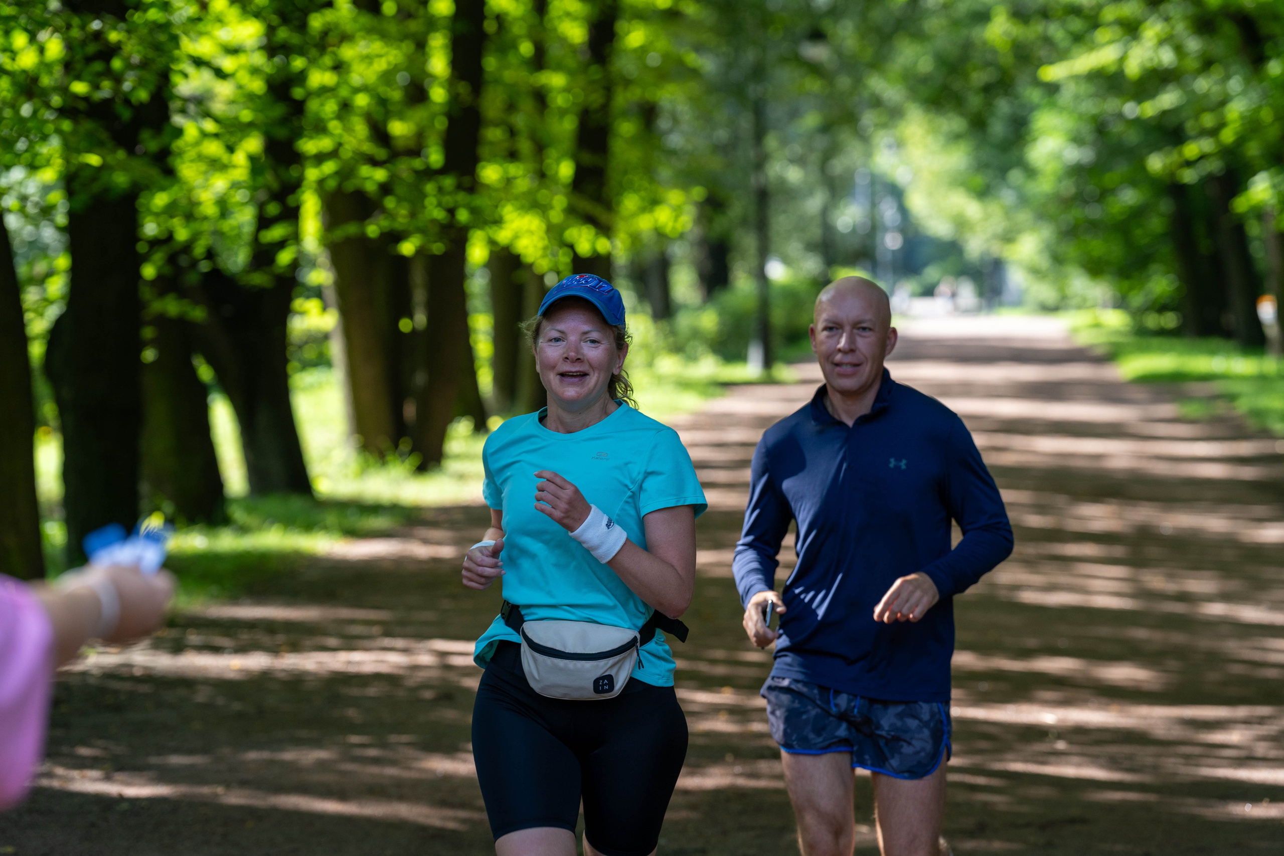 Бегуны в Московском парке Победы — спортивный фотограф Санкт-Петербург
