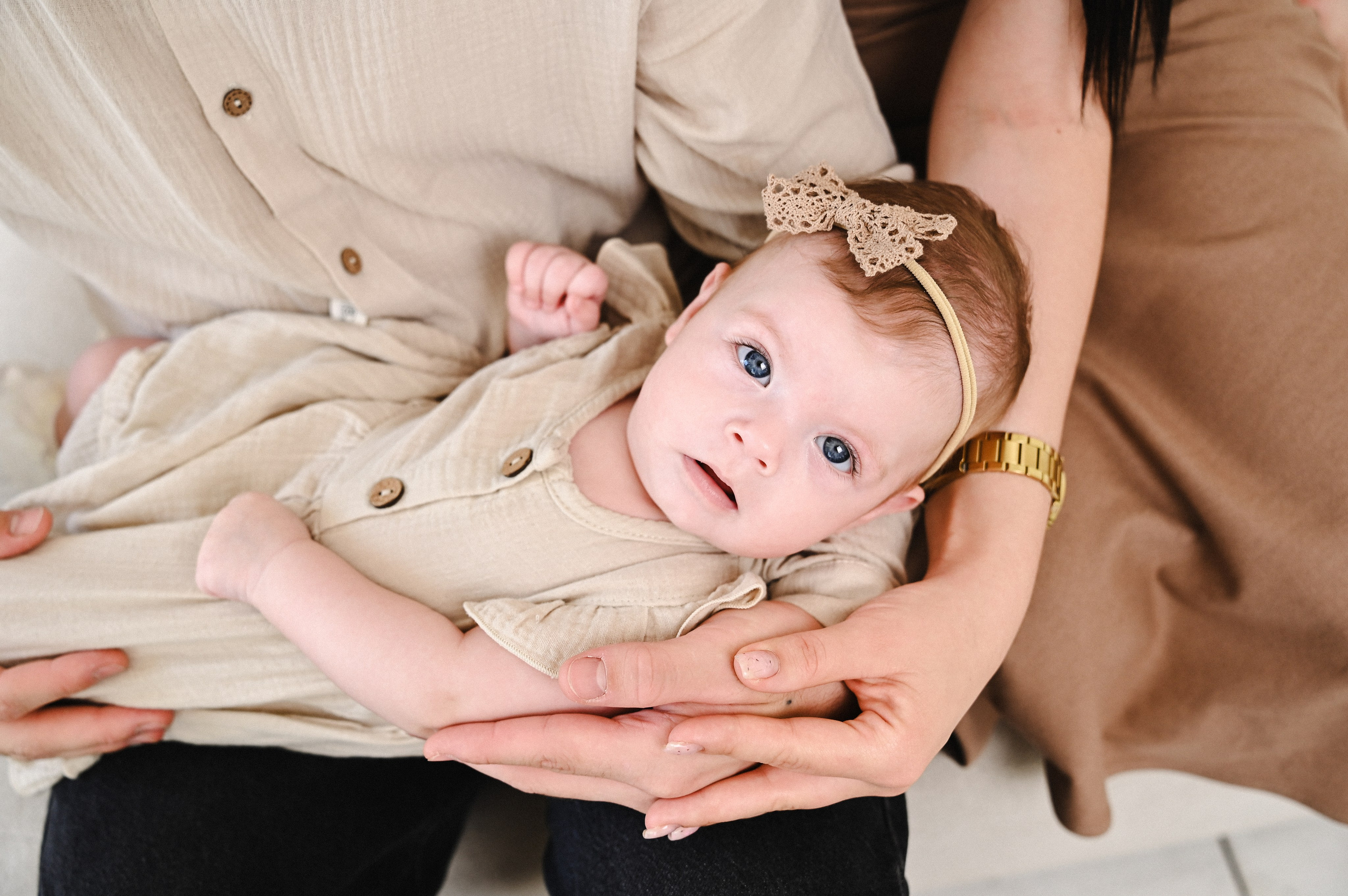 Семейная с маленькой Оливией. Фотограф Ярута Оксана / Ростов-на-Дону