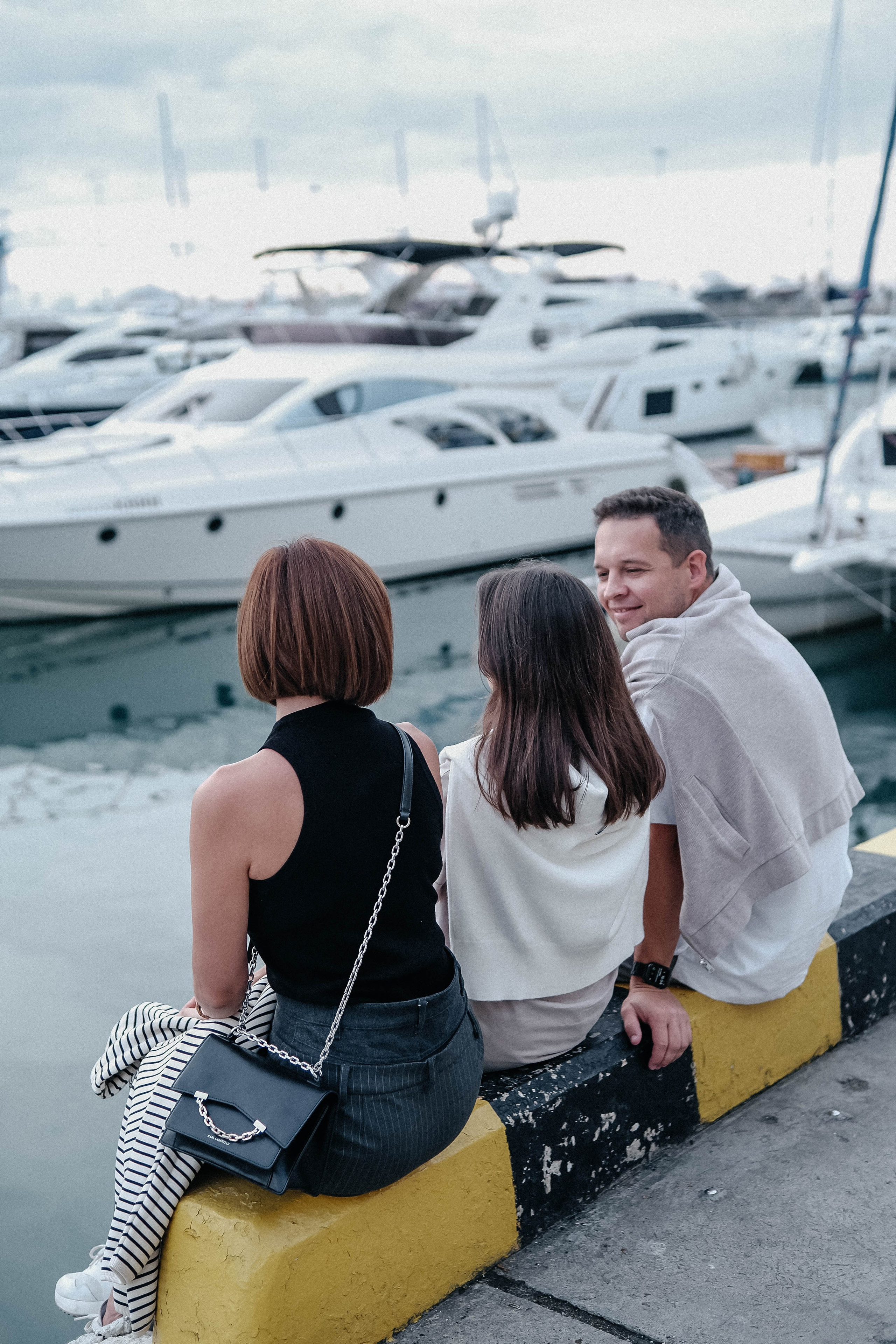 Семья Пекай. Главная