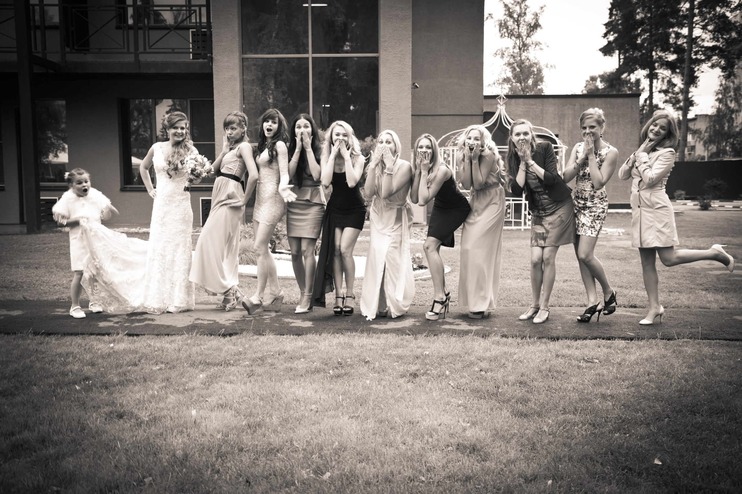 kogan.studio - групповая фотография подружки невесты