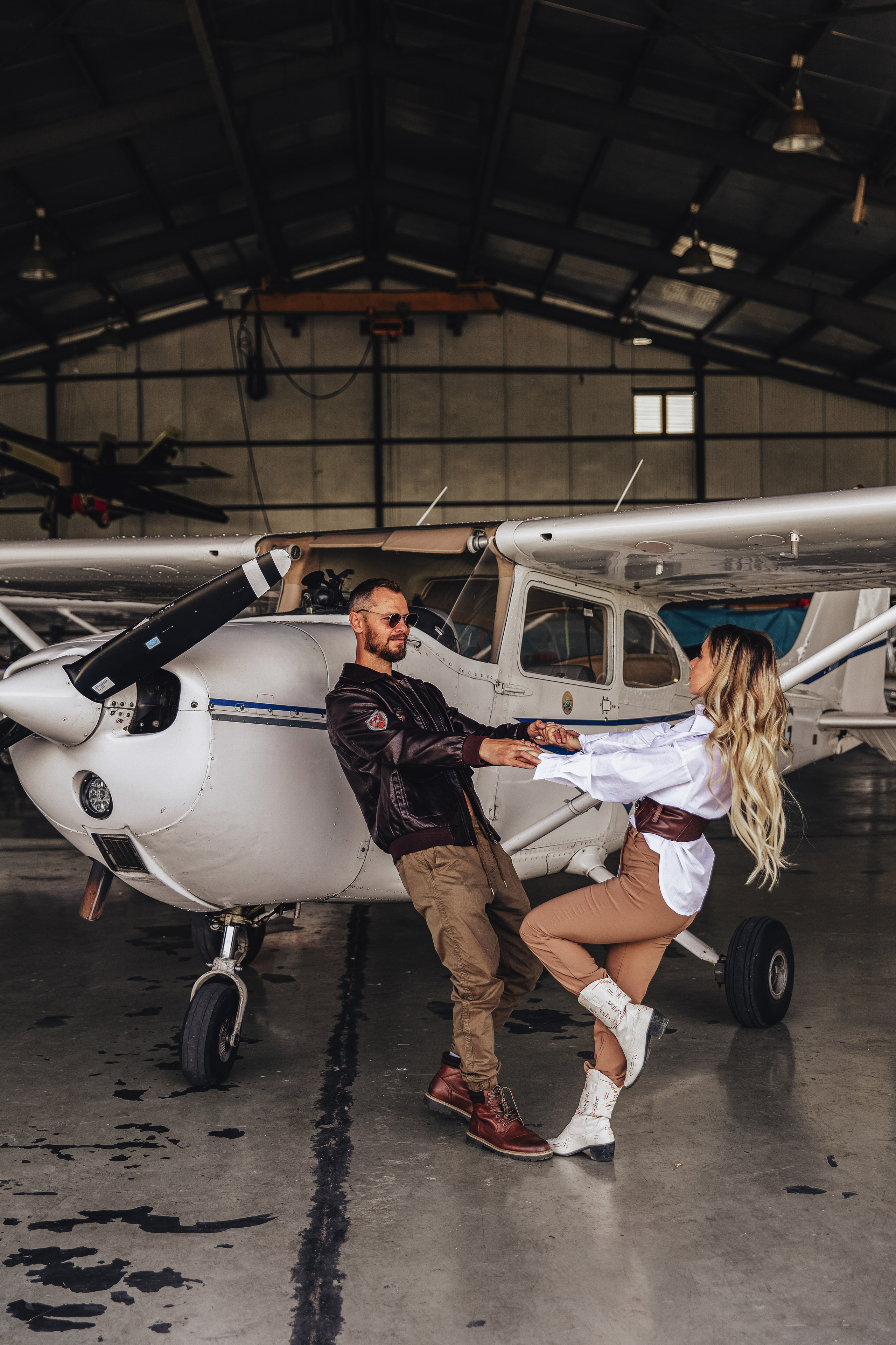 Лав стори с самолётом. Свадебный фотограф в Санкт-Петербурге