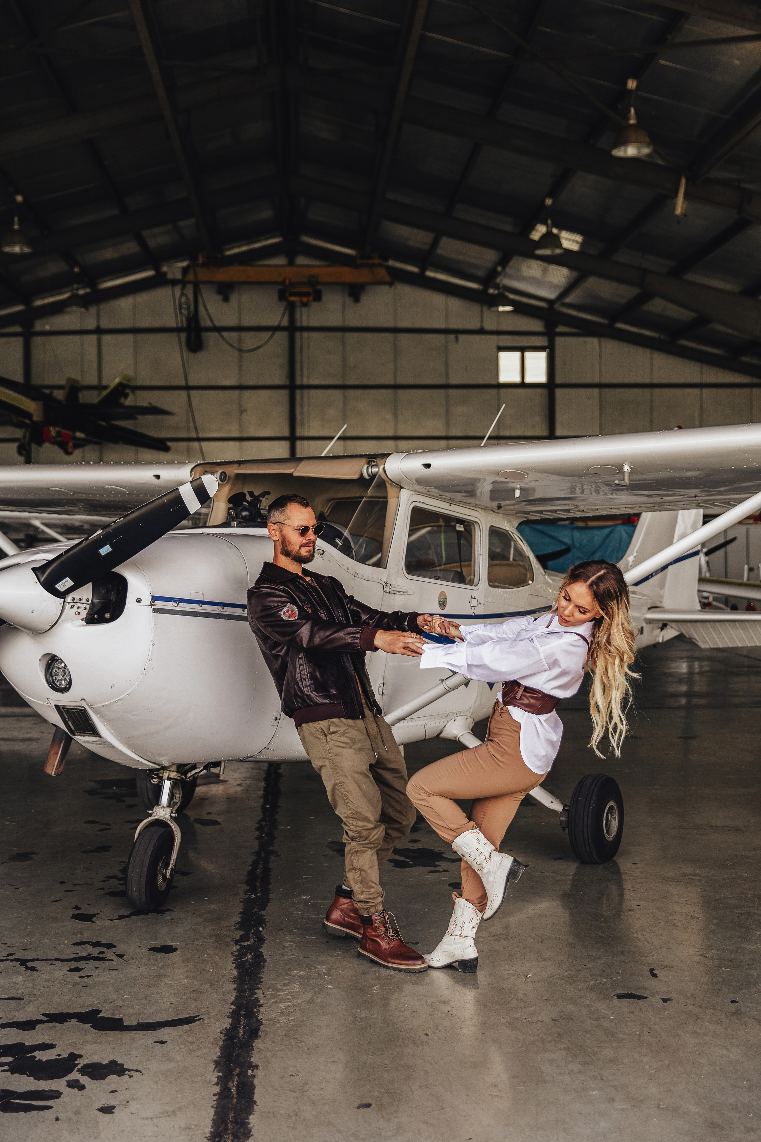 Лав стори с самолётом. Свадебный фотограф в Санкт-Петербурге