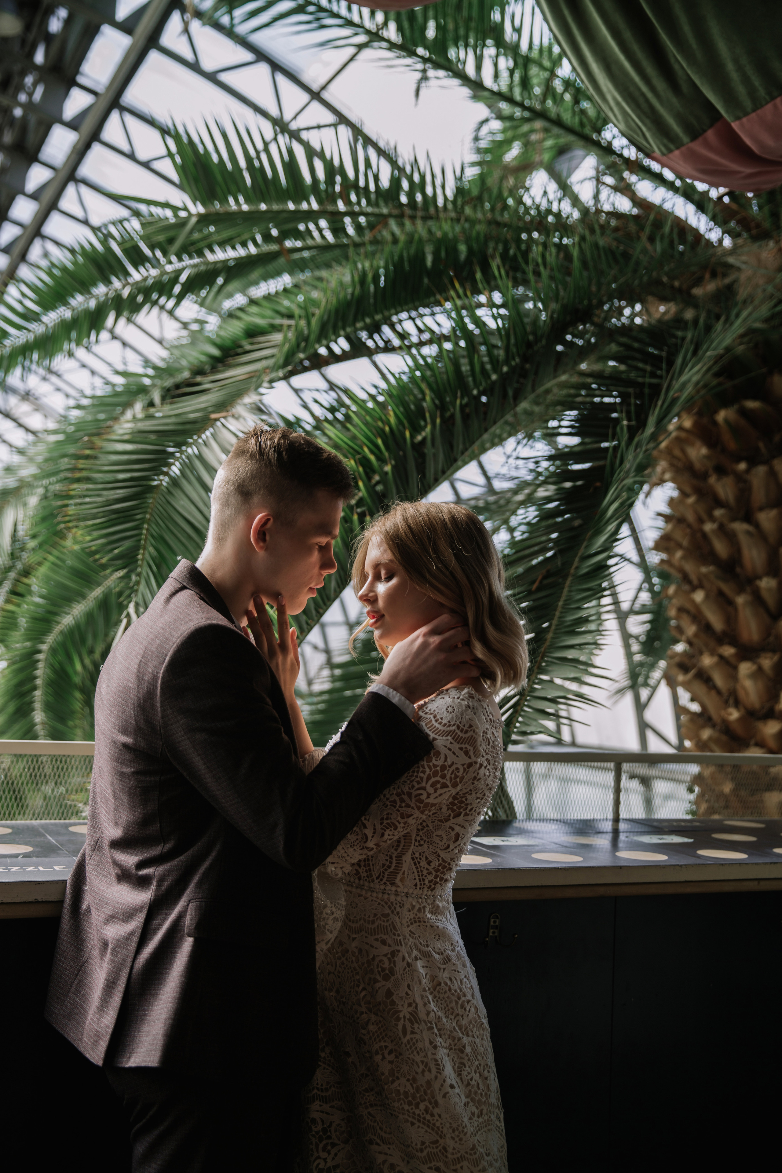 Оранжерея Таврического сада 2. Свадебный фотограф в Санкт-Петербурге