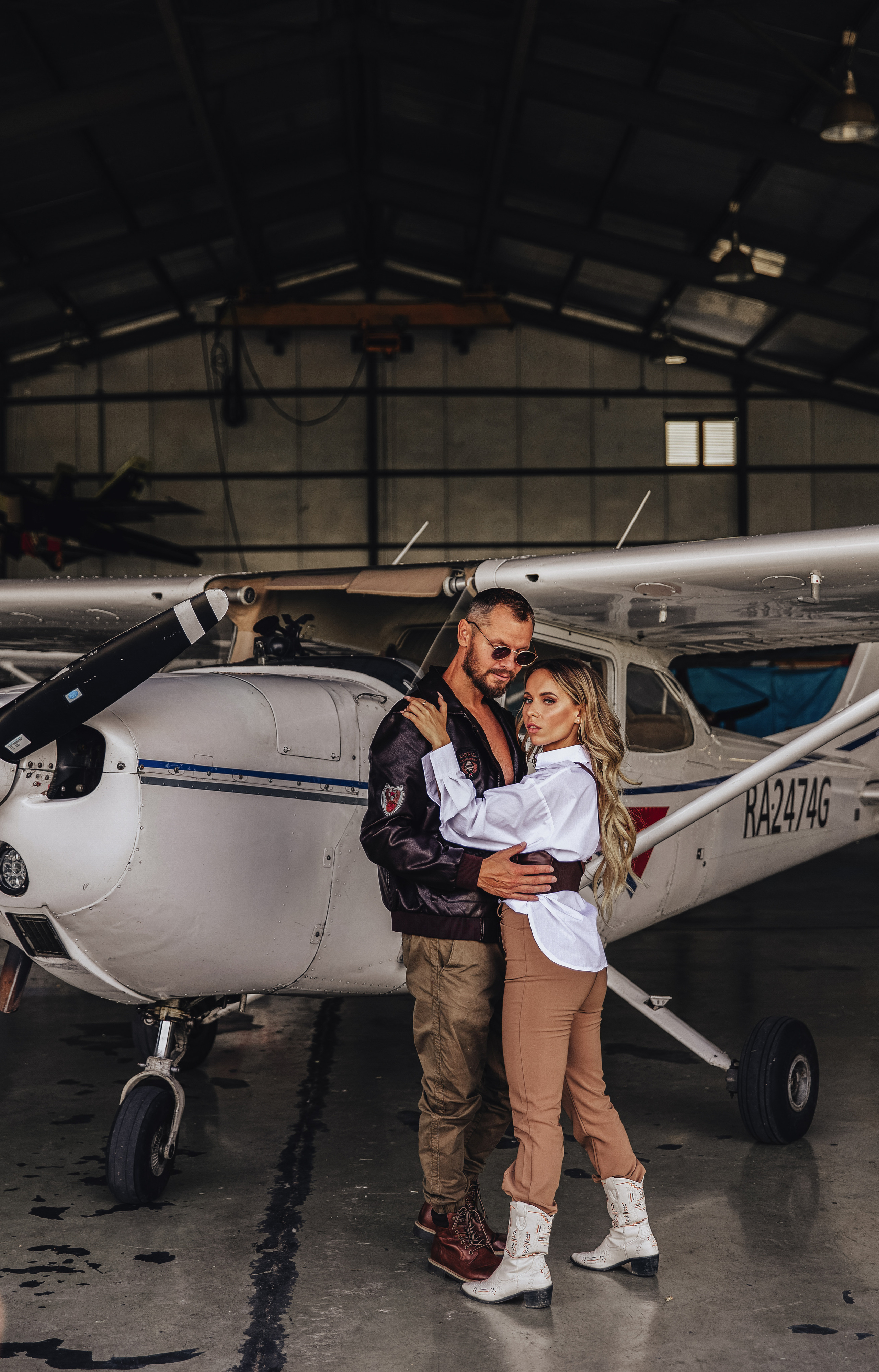 Лав стори с самолётом. Свадебный фотограф в Санкт-Петербурге