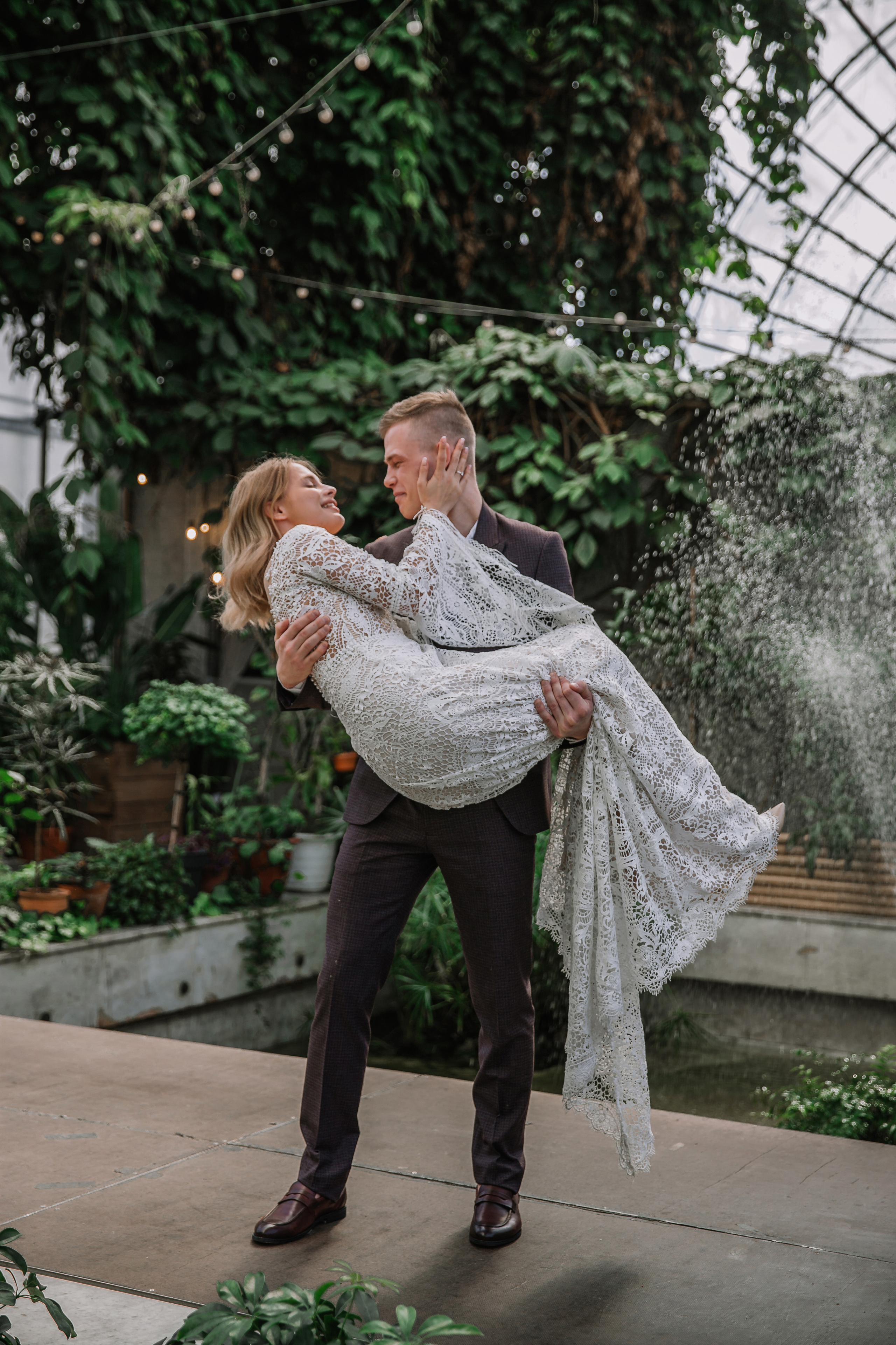Оранжерея Таврического сада 2. Свадебный фотограф в Санкт-Петербурге