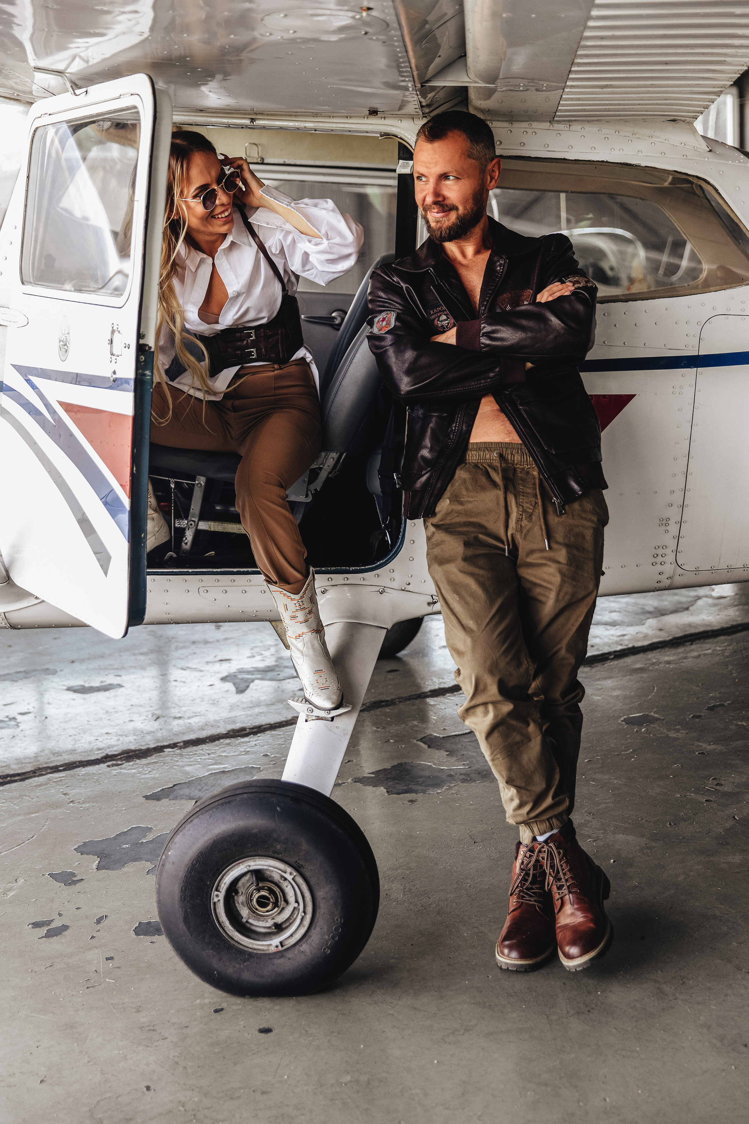 Лав стори с самолётом. Свадебный фотограф в Санкт-Петербурге