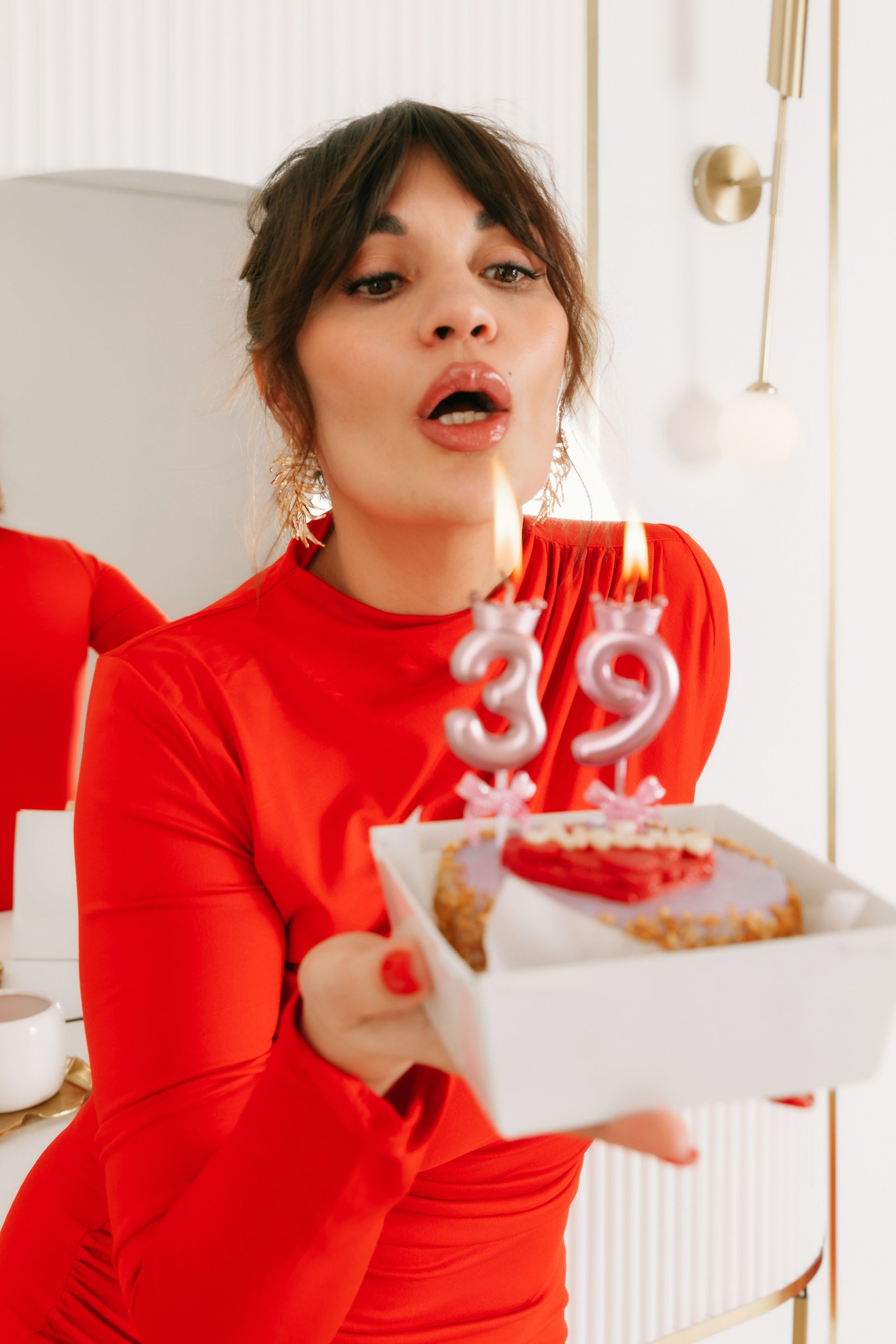 фотосессия ко дню рождения. Фото с тортом. День рождения девушки - что подарить