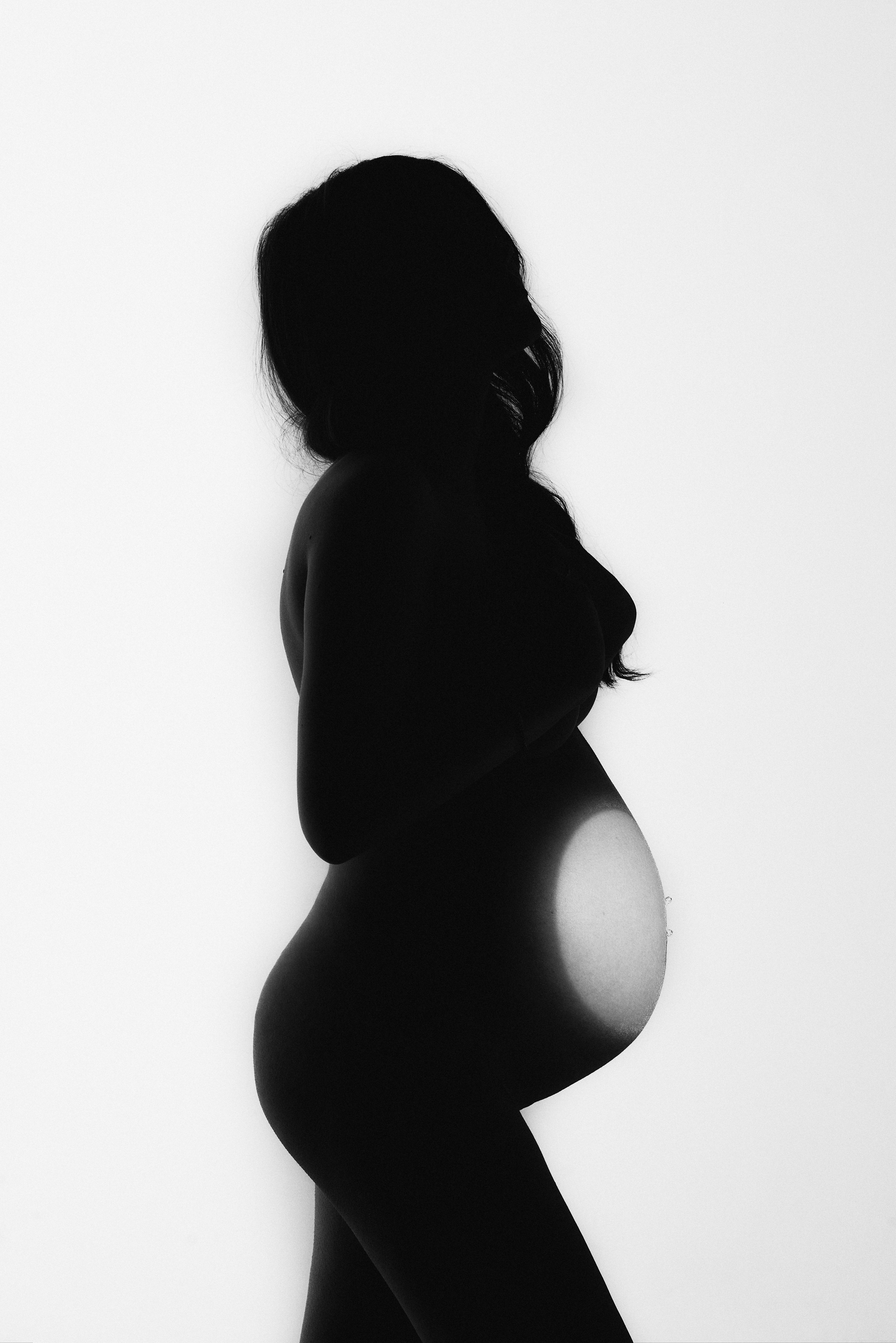 Фотосъемка беременности. Фотограф беременности, новорожденных и детей до года в Челябинске Волк