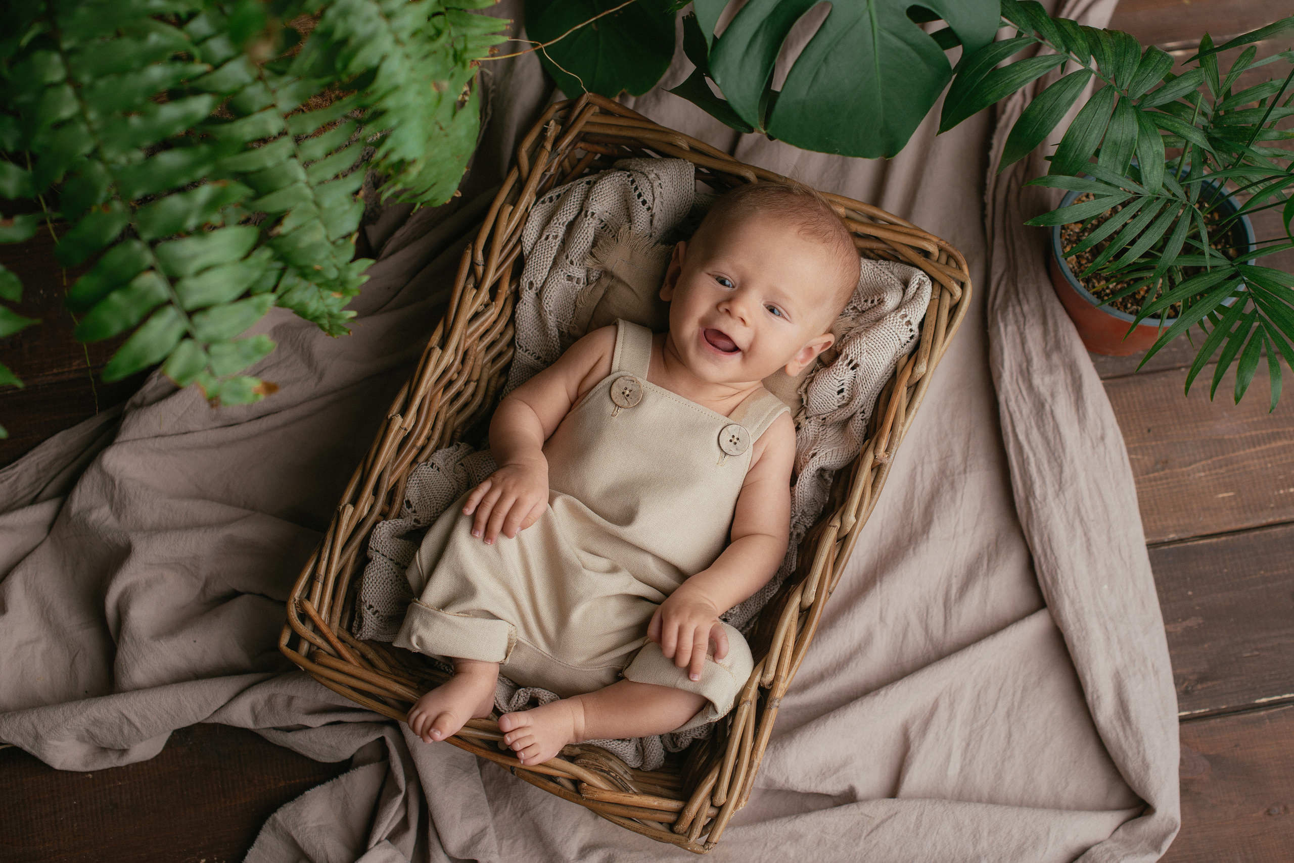 Детская фотосъемка. Фотограф беременности, новорожденных и детей до года в Челябинске Волк