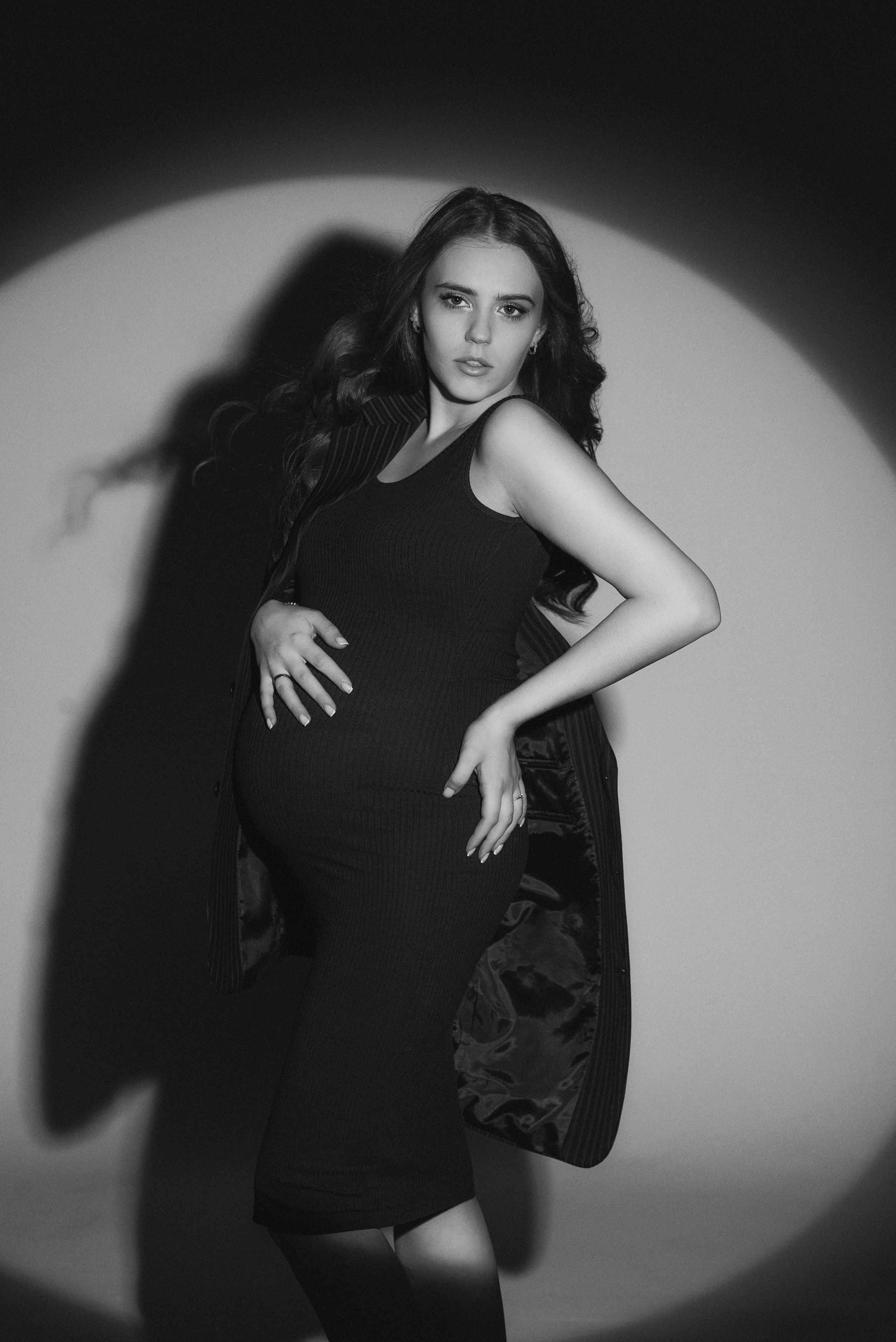 Фотосъемка беременности. Фотограф беременности, новорожденных и детей до года в Челябинске Волк