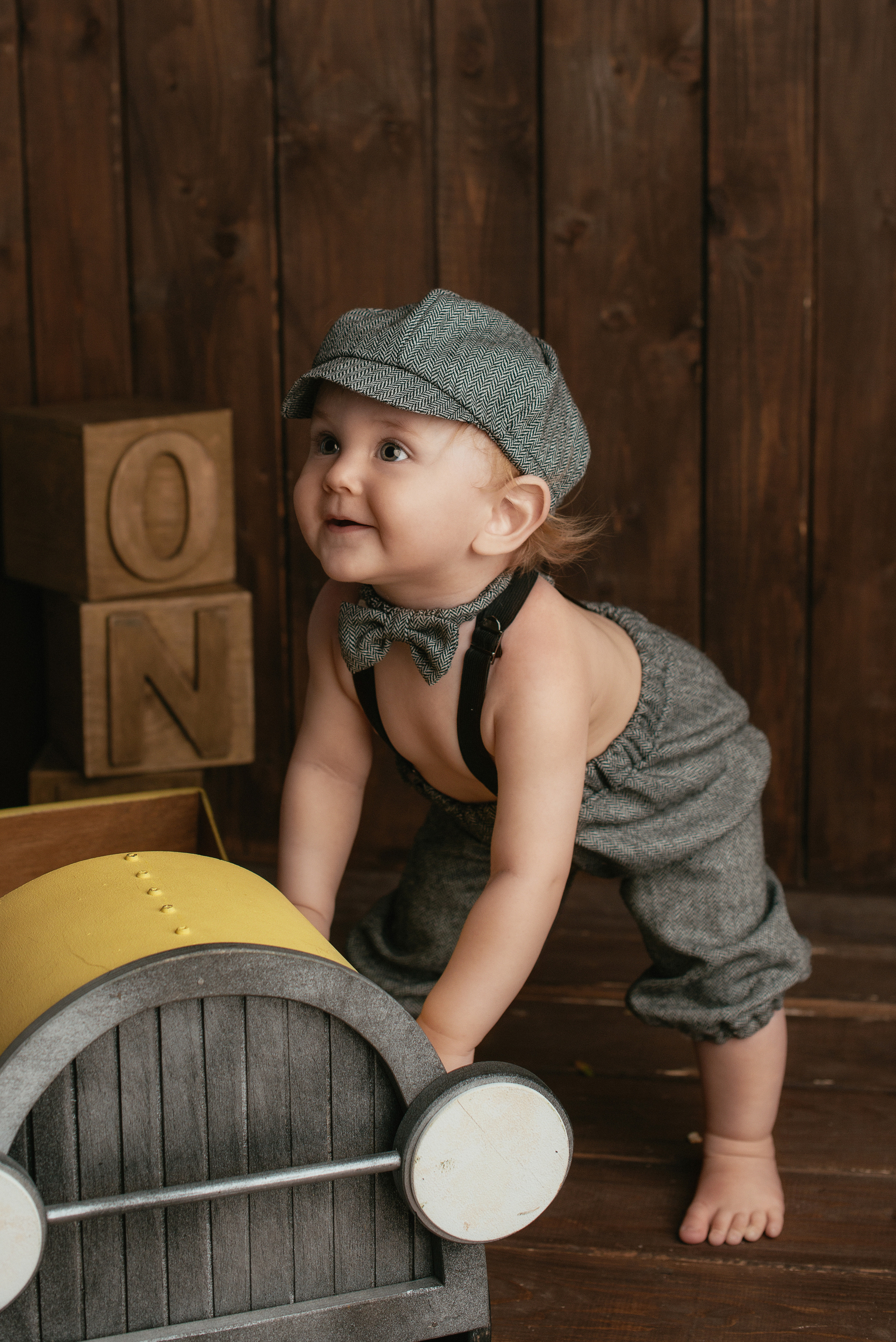 Детская фотосъемка. Фотограф беременности, новорожденных и детей до года в Челябинске Волк
