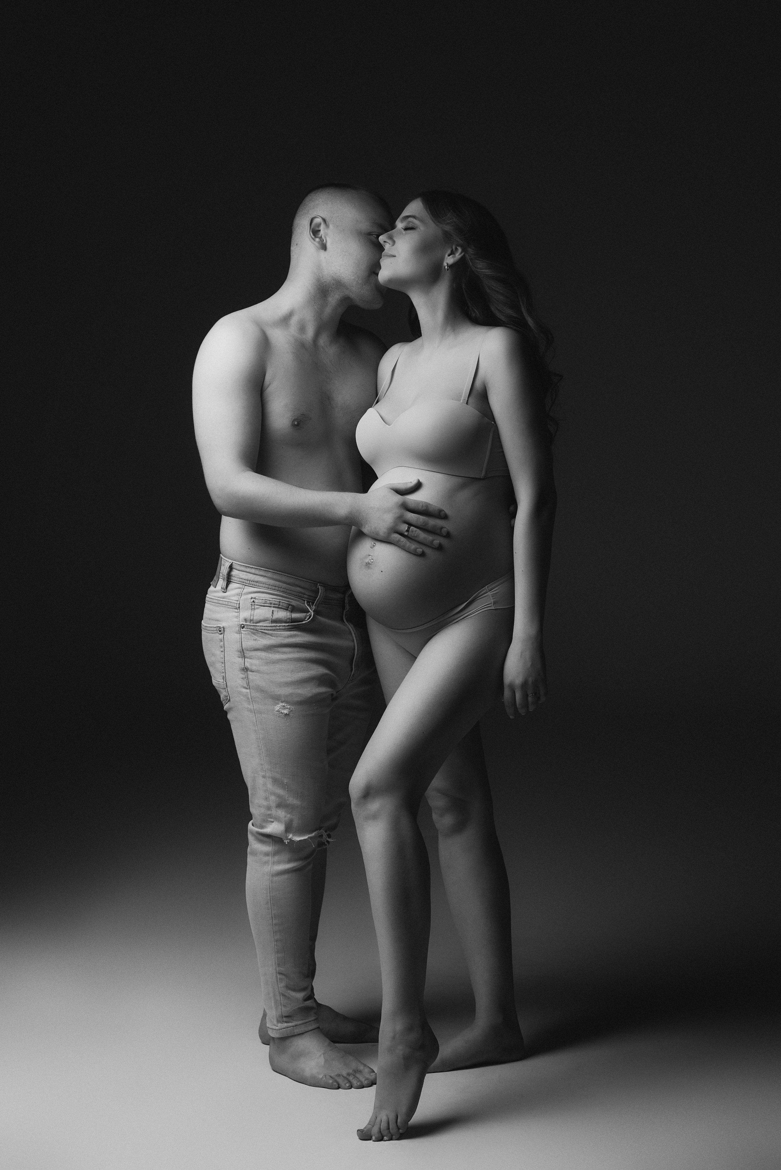 Фотосъемка беременности. Фотограф беременности, новорожденных и детей до года в Челябинске Волк