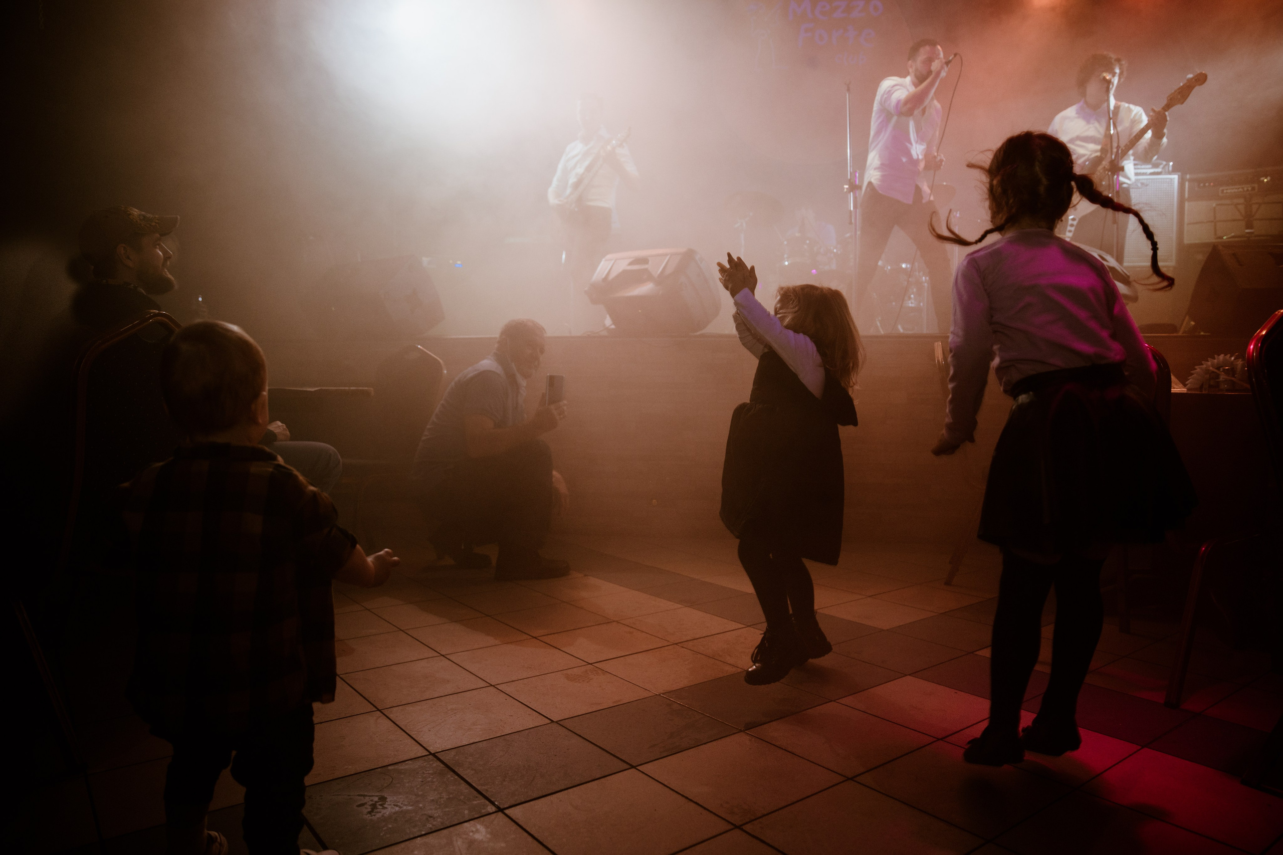 Концерт день дурака и разные люди. Свадебный и семейный фотограф Скрынник Светлана