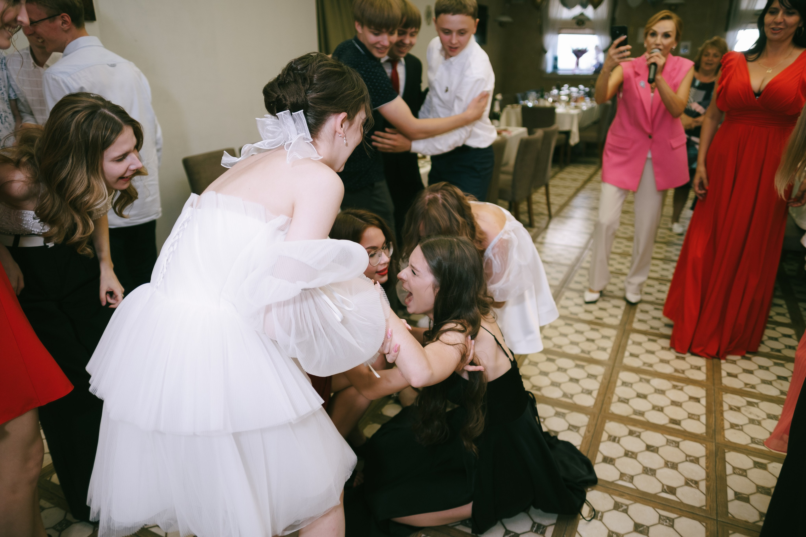 Выпускной школа 33. Свадебный и репортажной фотограф Денис Ожигин в Краснодаре и Краснодарском крае