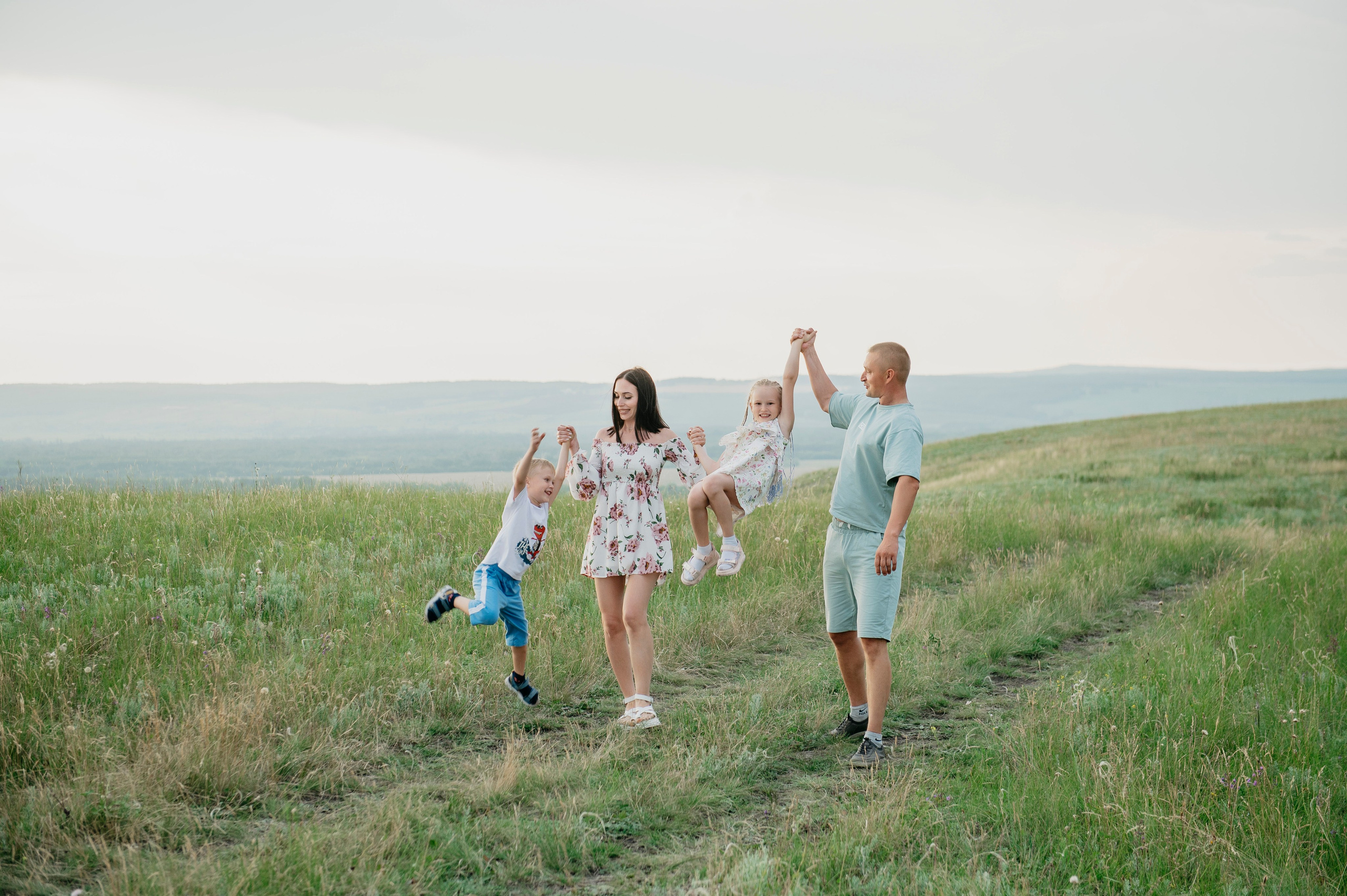 Первая семейная фотосессия Екатерины. Фотограф Дарья Семина