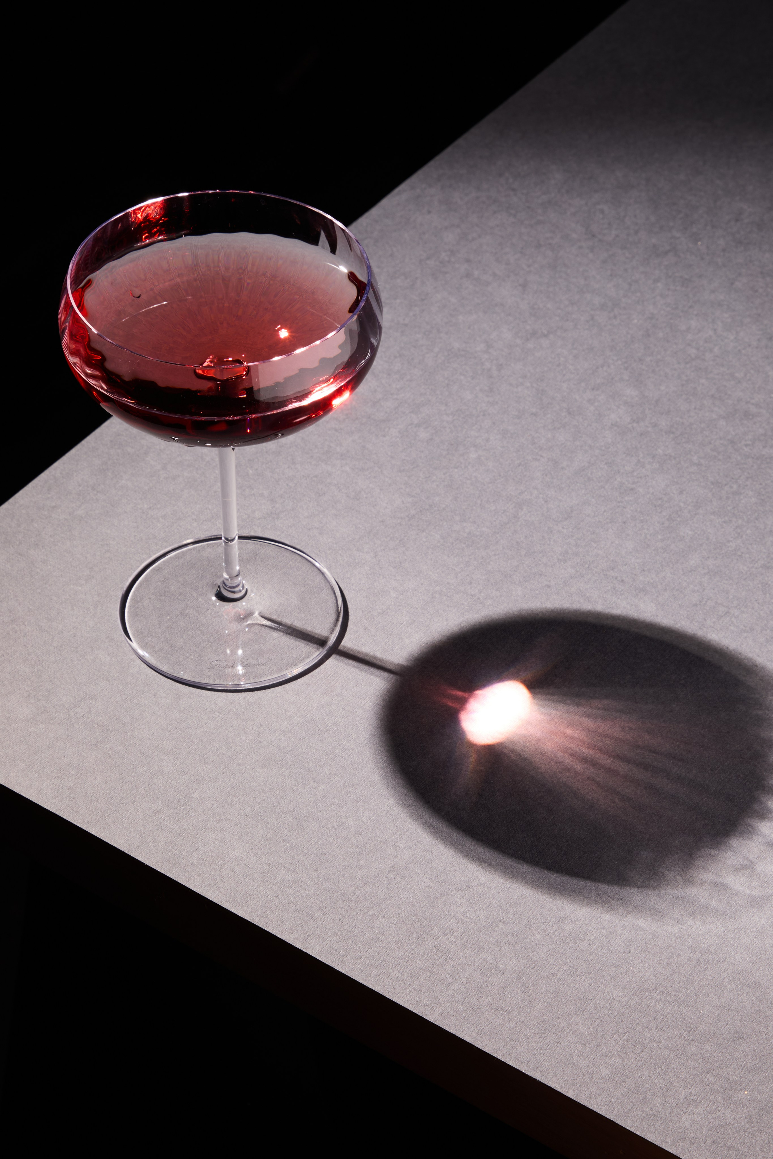 Стеклянные бокалы. Сайт о предметной, имиджевой и портретной фотографии, фотограф Фил Киреев