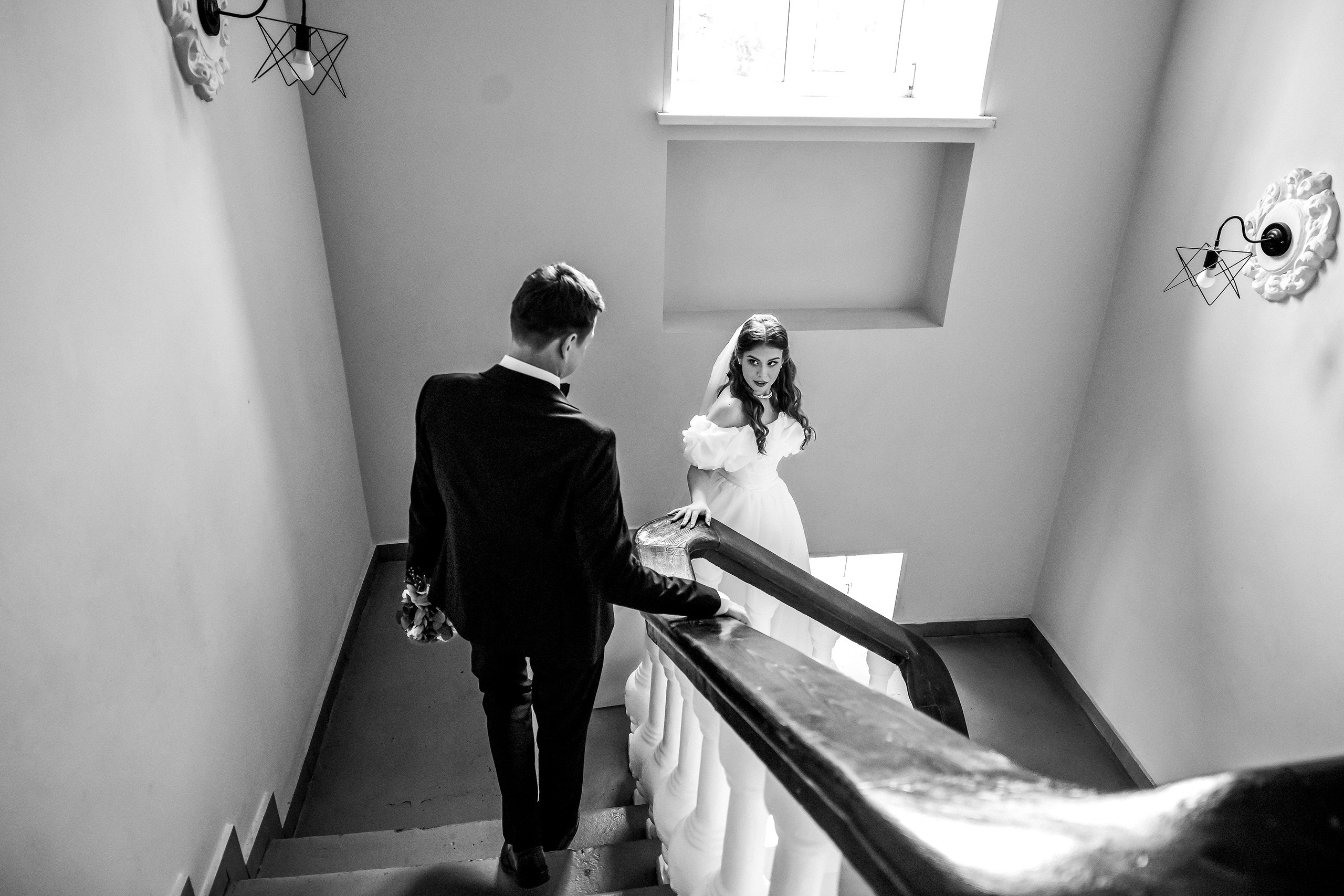 Фотосессия в «Каменке» в Красноярске — лофт-съёмка на территории Краевого Дворца молодёжи. 📸 Свадебный и семейный фотограф в Красноярске Тихомиров Евгений | 17 лет опыта | 800+ свадеб