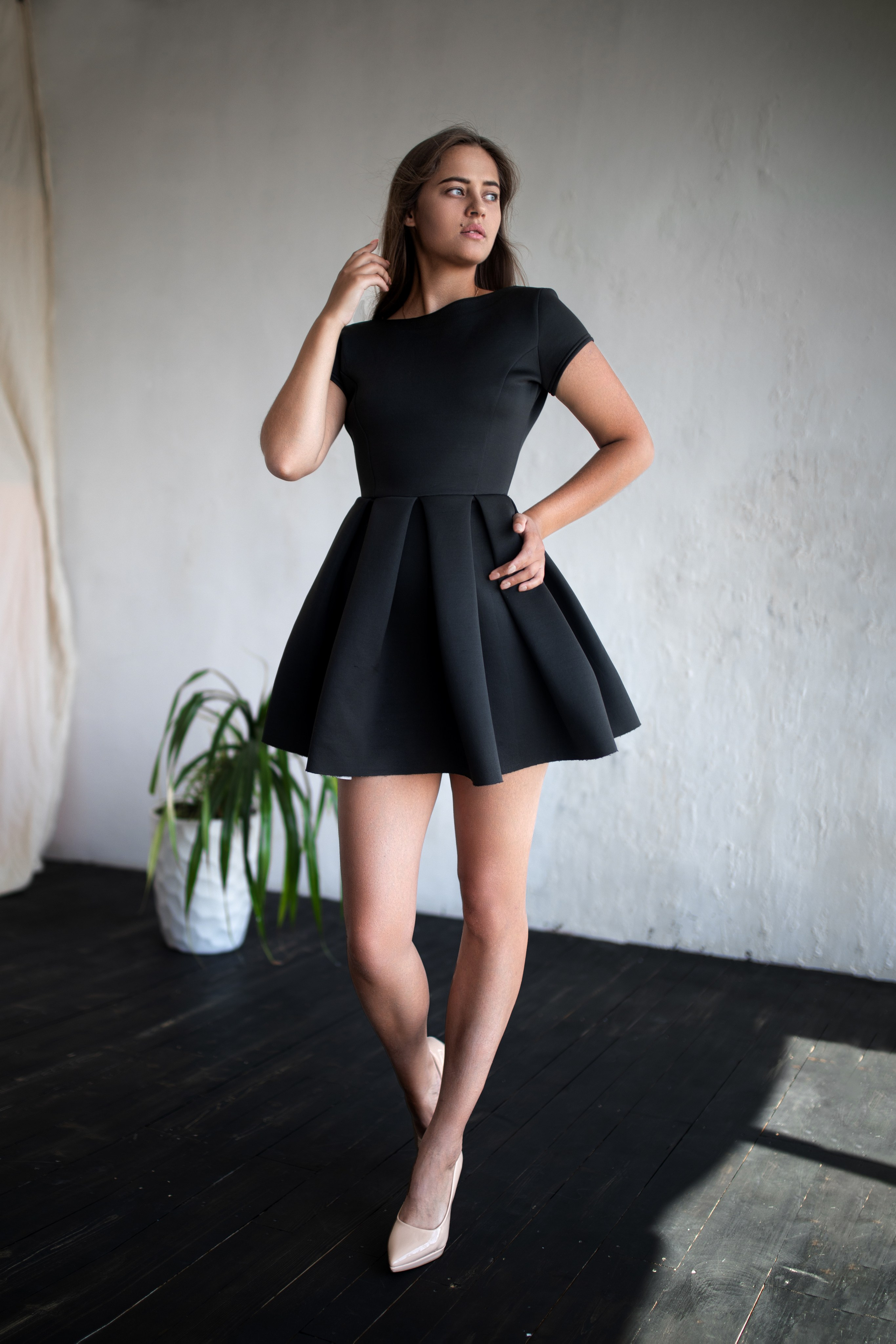 Съемка с Ольгой в студии с минимальным интерьером в формате для «себя»